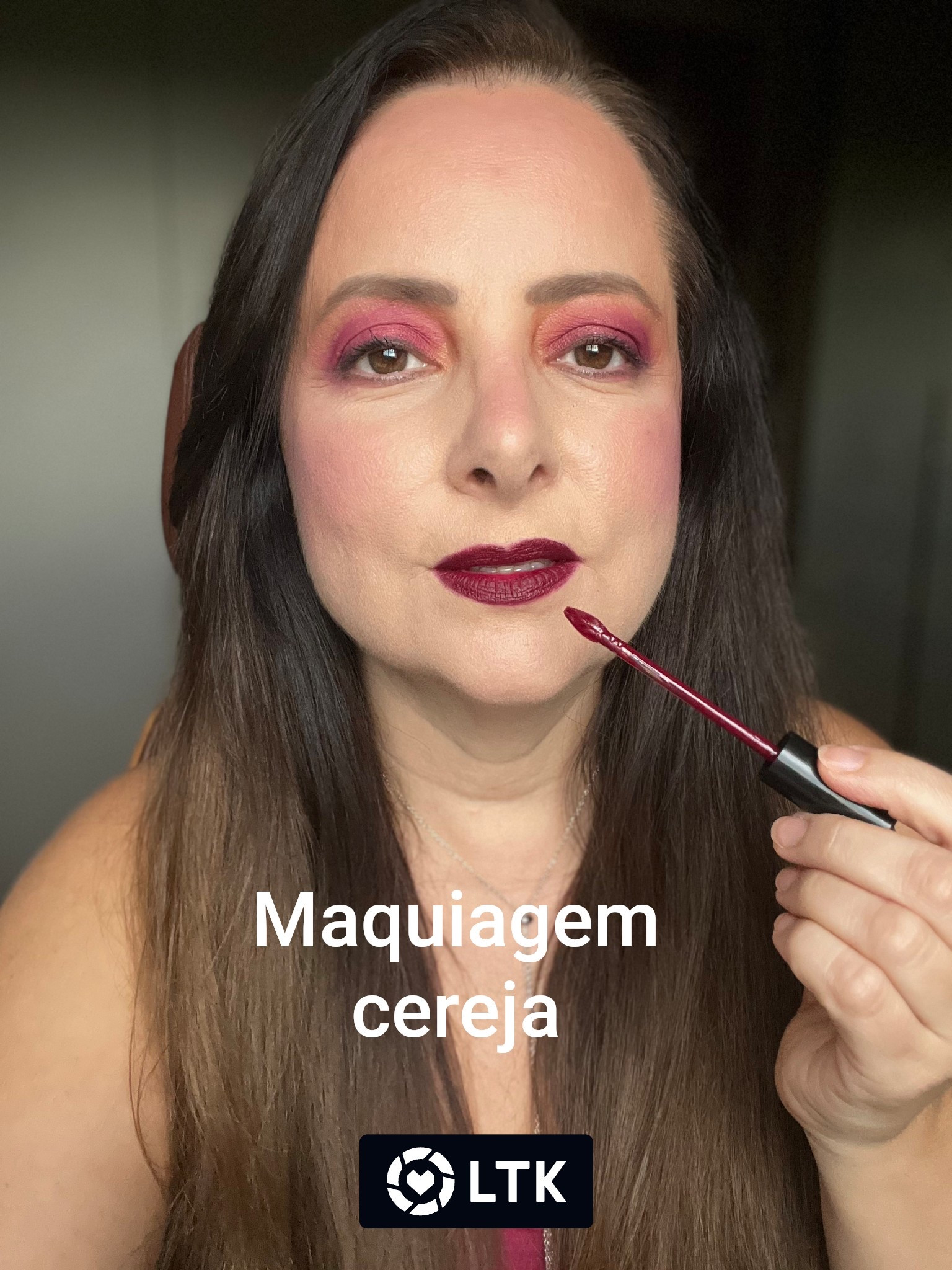 Maquiagem com sombra, blush e batom, tudo em tom de cereja.

#LTKbeleza #LTKbrasil