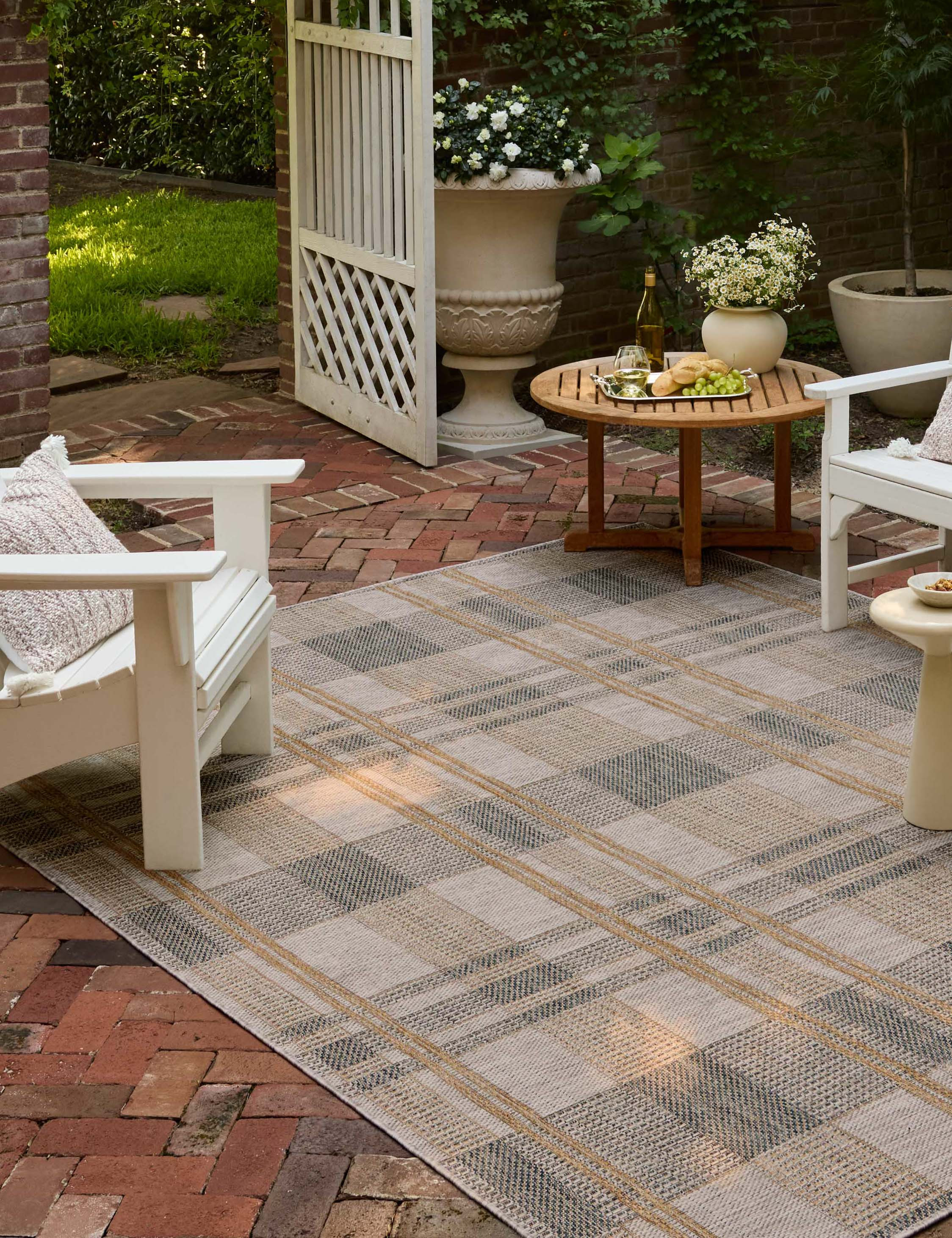 Stefano Indoor / Outdoor Rug | Lulu and Georgia 