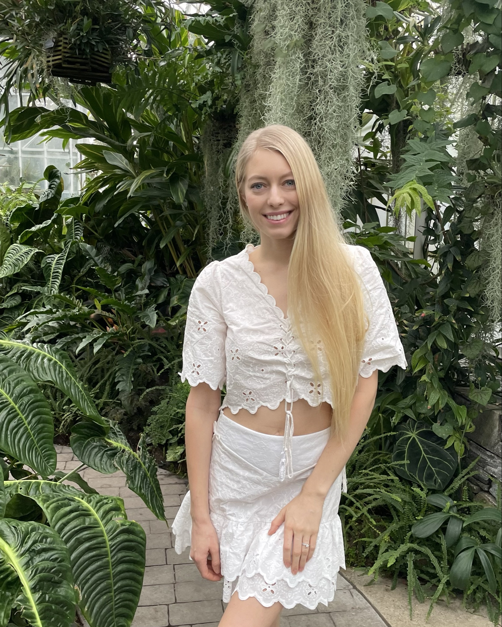 Auguabendita resort season set. White cotton nixi skirt and Madeira crop top. Wearing size small in both. #ad