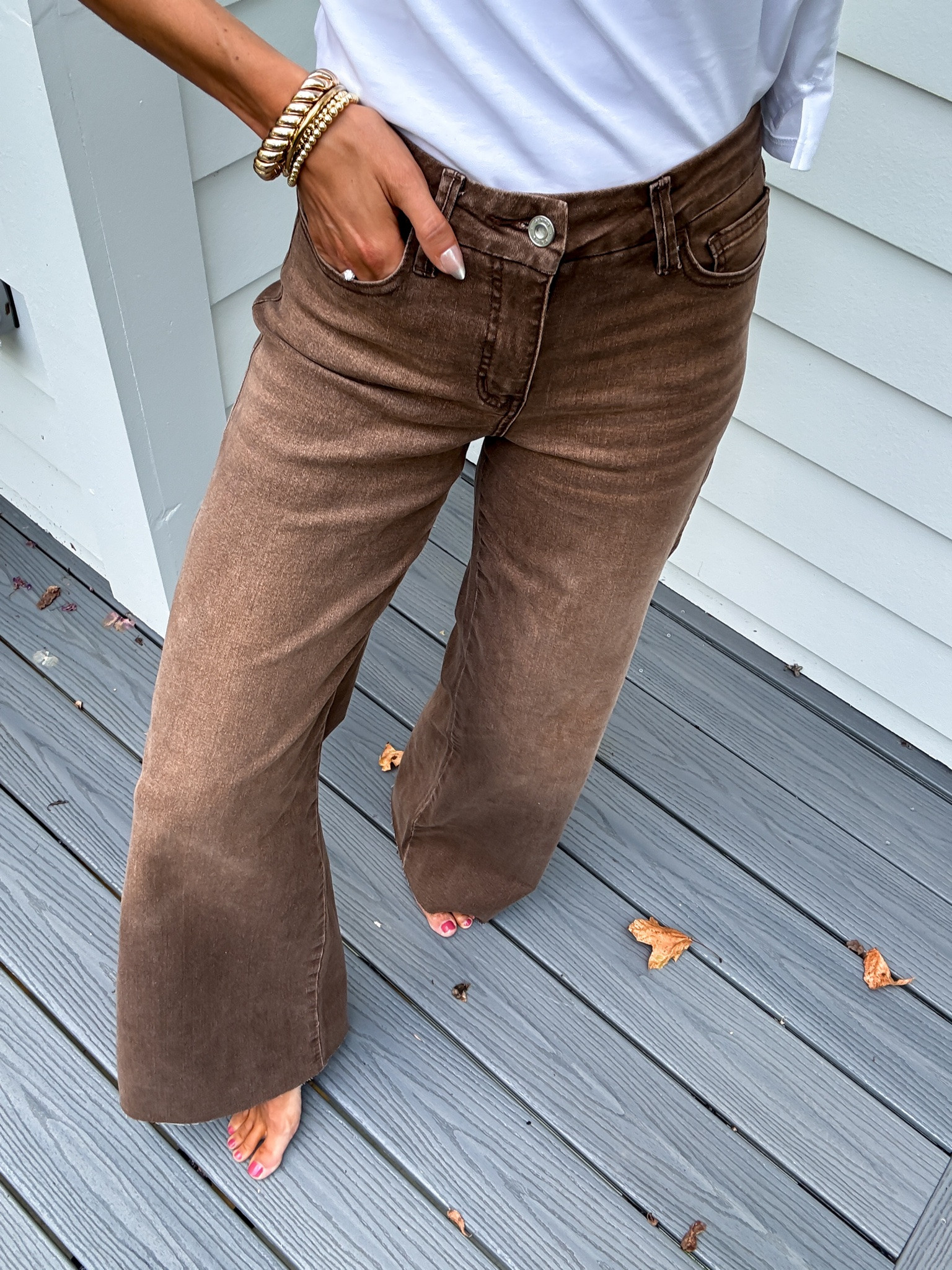 Scroll to shop. Brown Amazon sweatpants jeans - wearing my true to size. Super stretchy and comfy. Follow for more.

#LTKmomlife #LTKootd #LTKSaleAlert