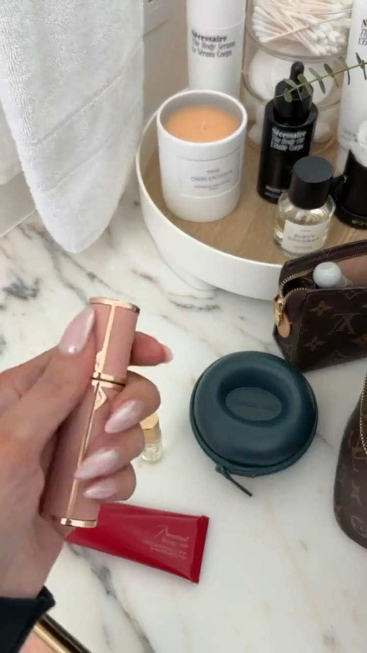 Some items I always travel with! 

Baccarat Rouge, Baccarat hand cream, Baccarat perfume minis, Celine hair clips, Watch cases, Gemme Beauty, Emily Gemma

#LTKTravel #LTKstorytime #LTKBeauty