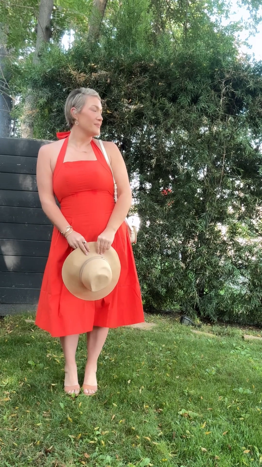 Bring vibrancy and color back into your life. This perfect summer fit radiates confidence and sunshine.

#LTKootd #LTKMidsize