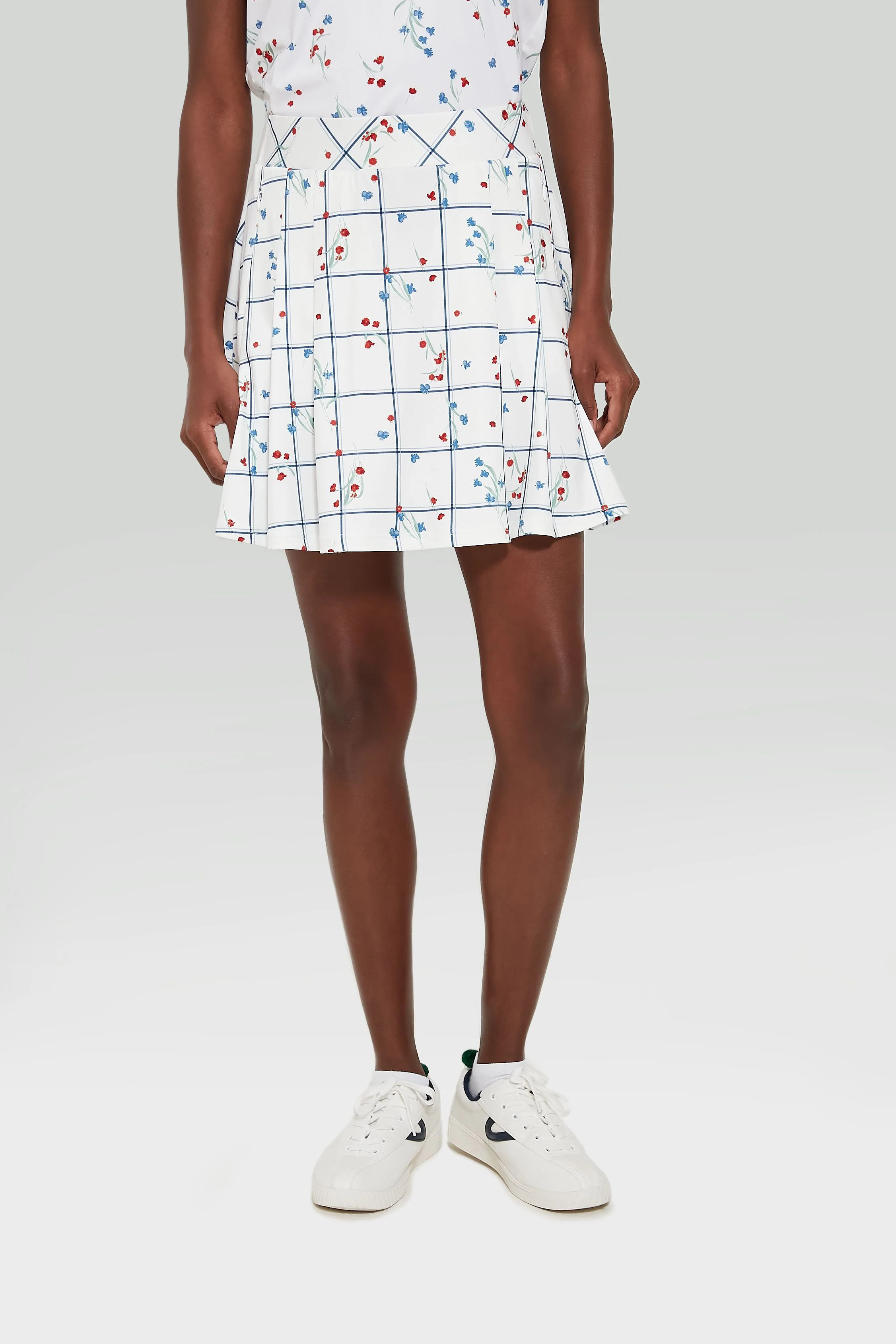 Hyannis Floral 16 Inch On Par Golf Skirt 
                Tnuck Sport | Tuckernuck (US)