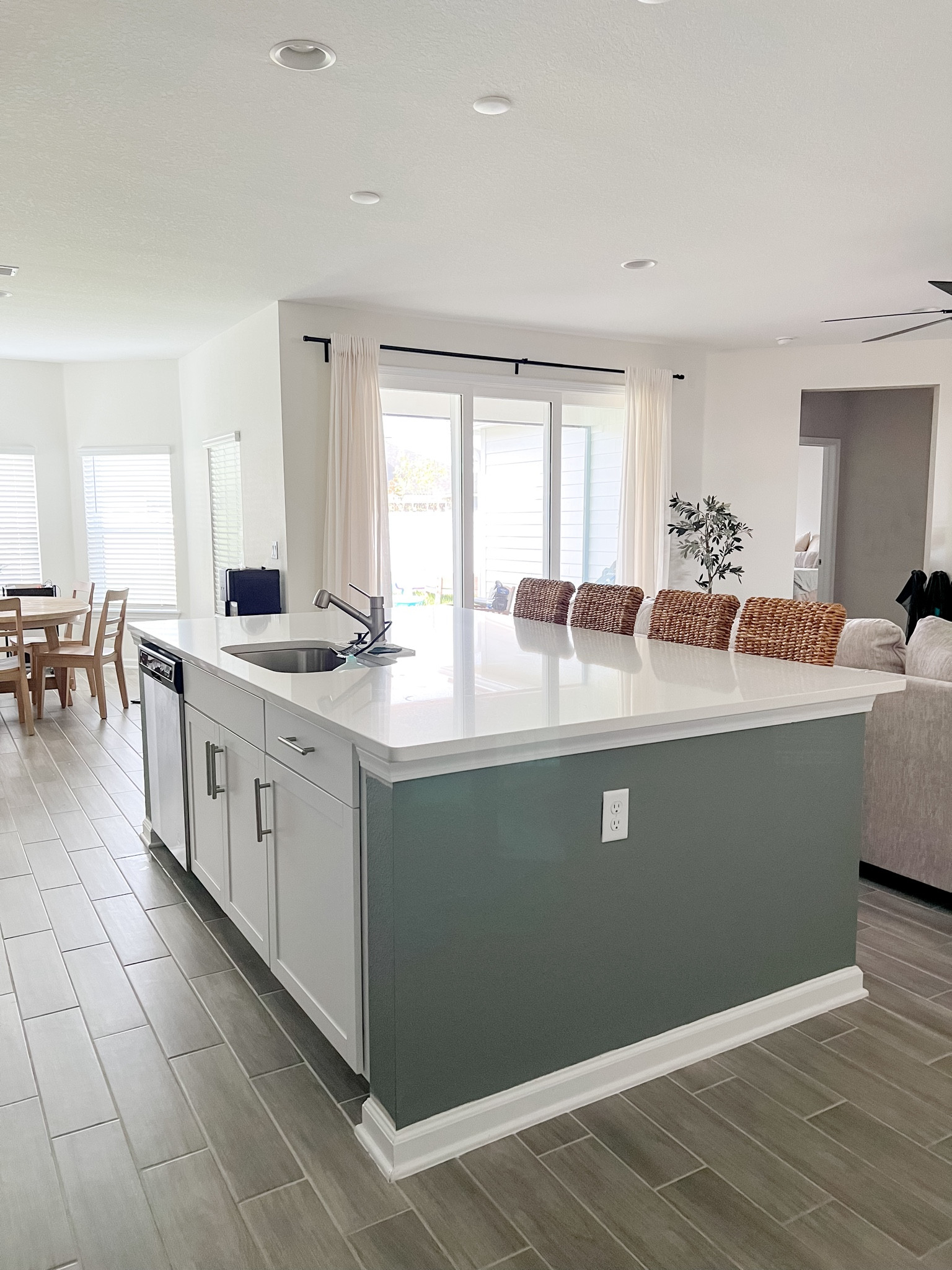 Neutral home decor the best Bar stools 

#LTKkids #LTKhome #LTKfamily