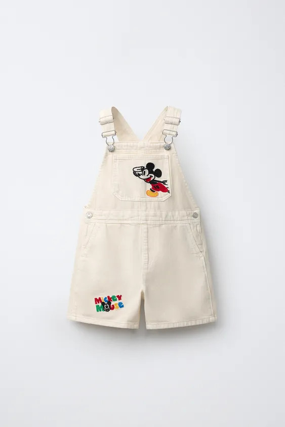 Twill overall shorts with a straight neckline and front buckle straps. Front pockets, patch pocke... | Zara US