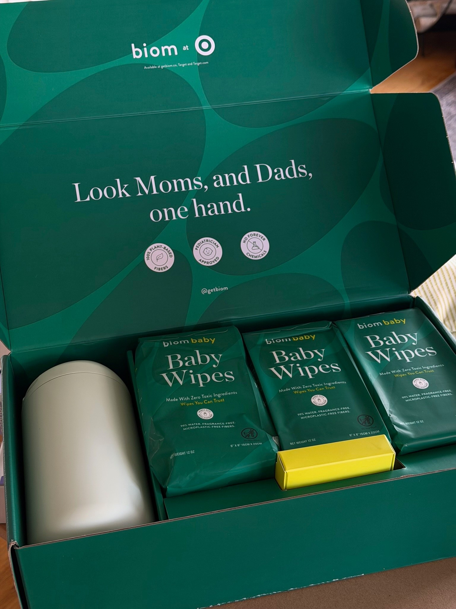 This one handed wipe kit from Biom is genius! Great baby registry item. Wipes are fragrance free, alcohol free and nontoxic. Available at @Target 

#LTKmomlife #LTKBaby