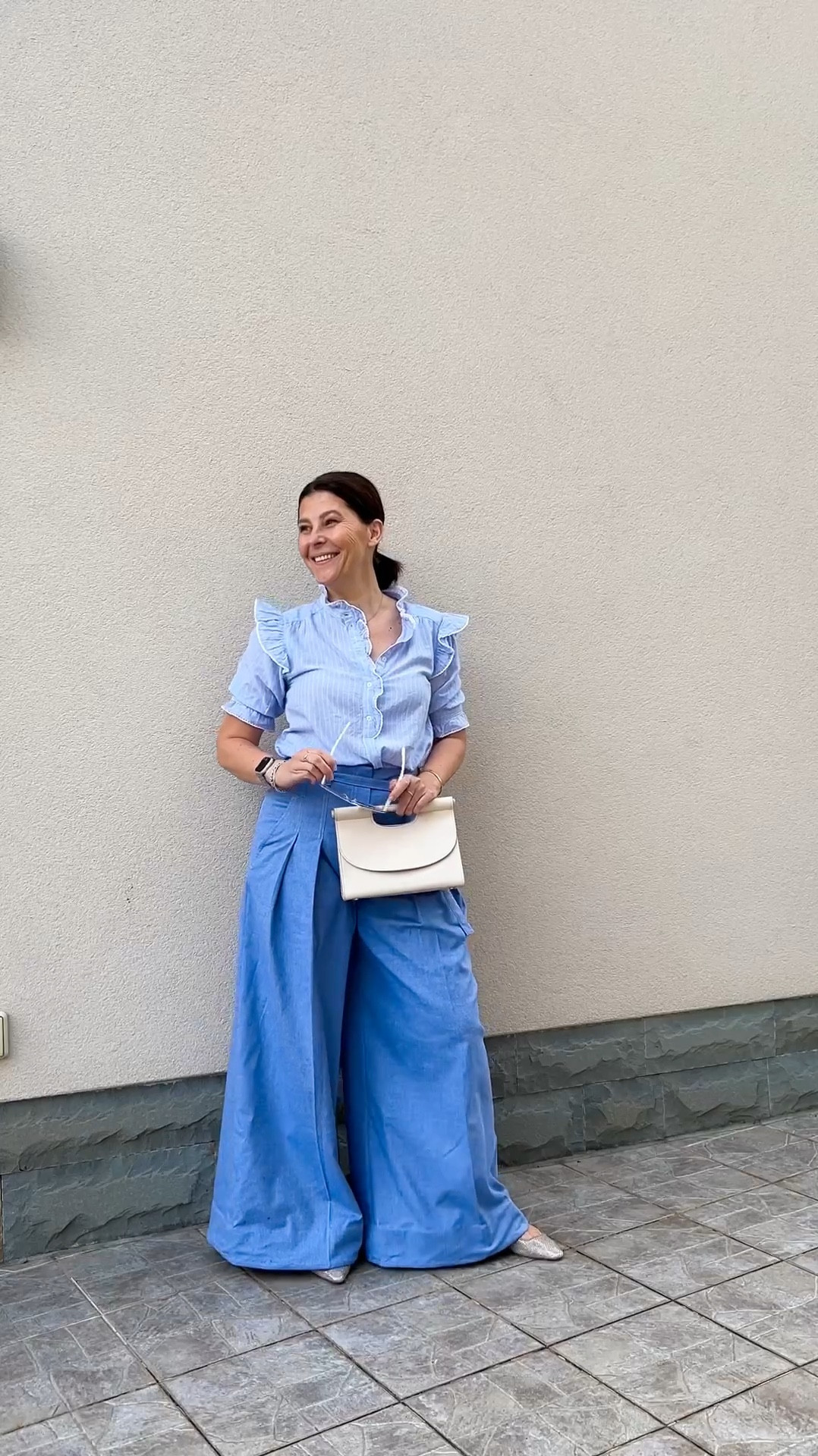 Wearing jeans to the office is your go to style? 

Upgrade your office style with these wide leg trousers. Pair with a blue shirt to keep the look monochrome. Add a unique bag and some sparkly shoes for that extra flair. 

#LTKWorkwear #LTKOver40 #LTKStyleTip