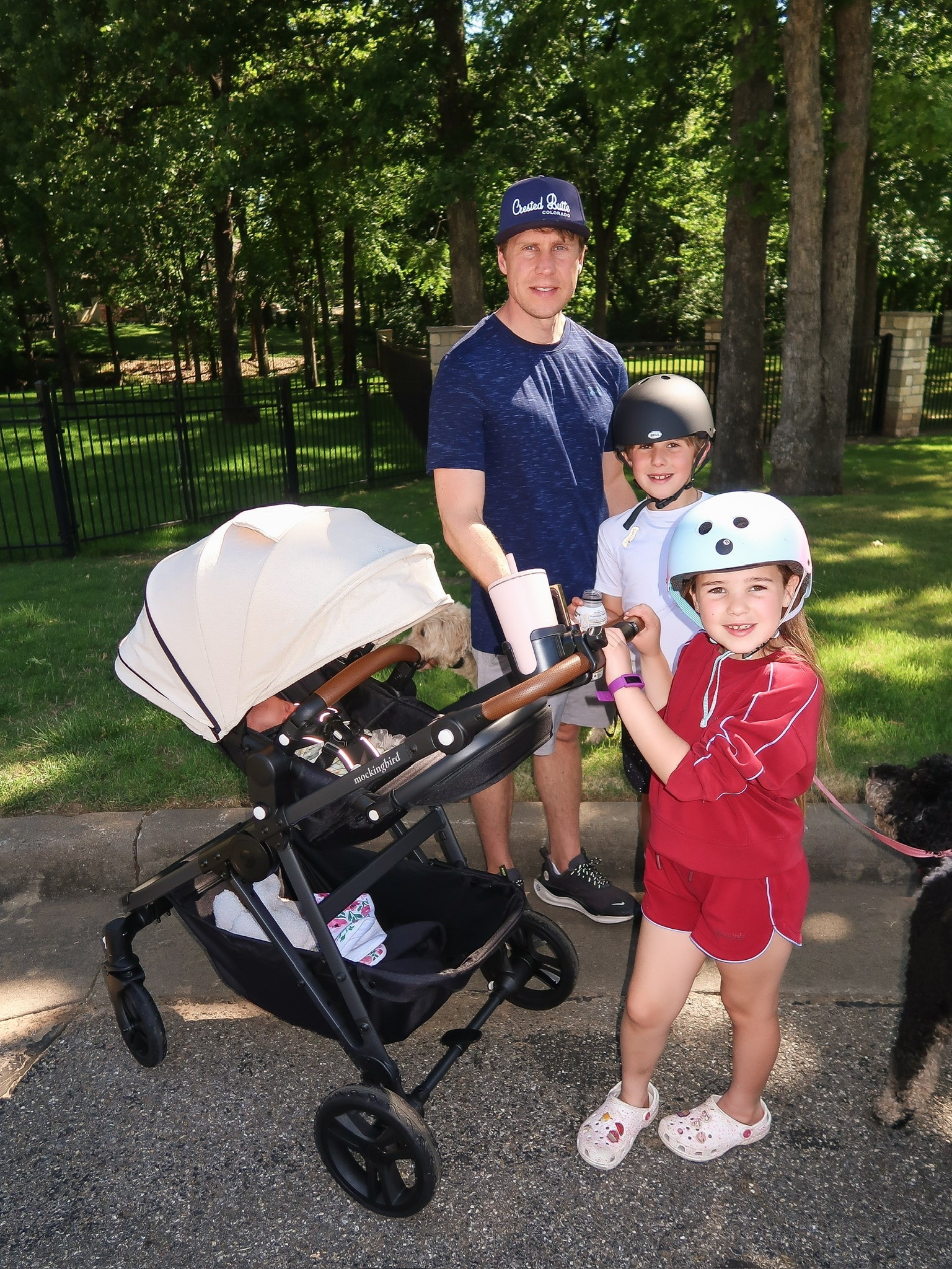 Linking Sophie’s outfit yesterday! We went on a long walk as a family!!

#LTKmomlife #LTKKids
