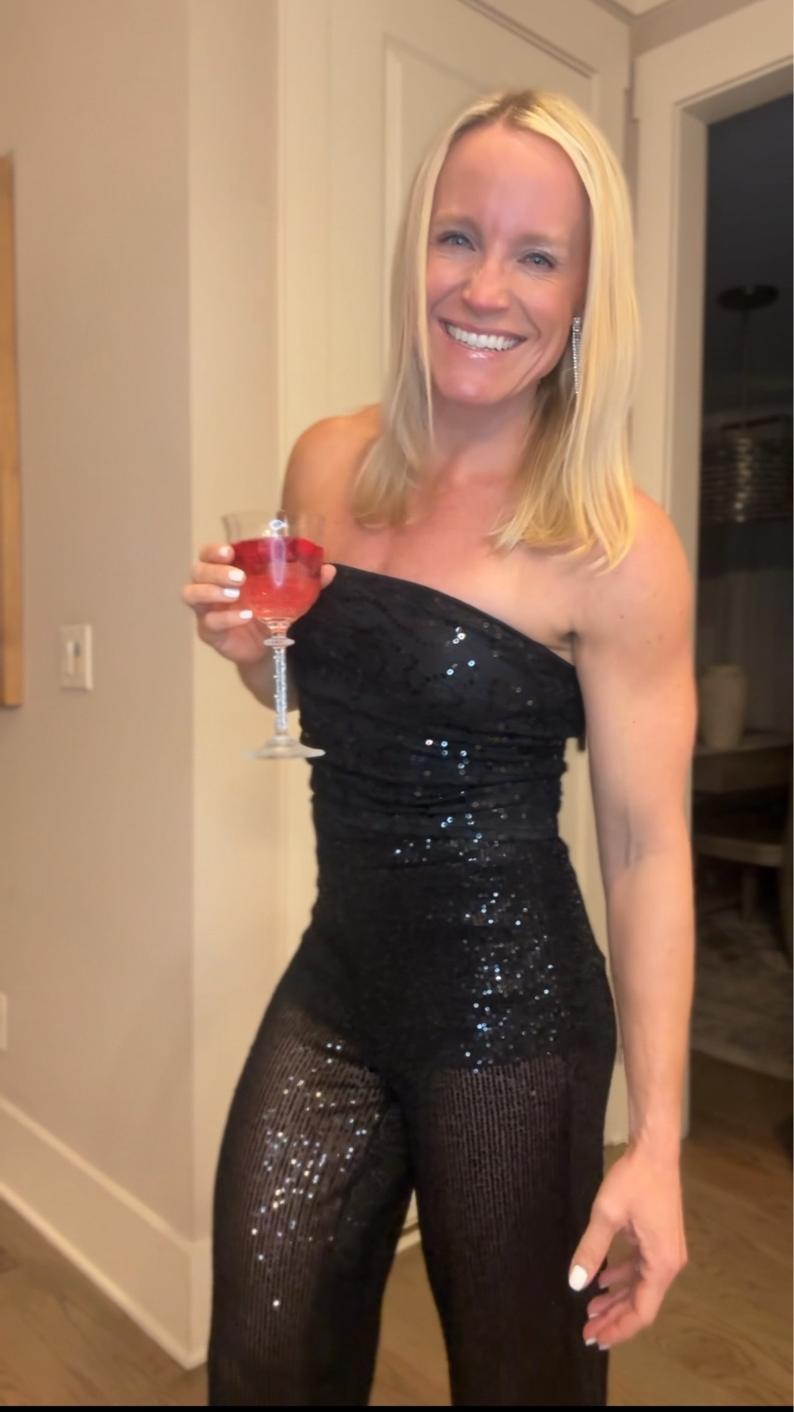 Sparkles for days 

#LTKParties #LTKOver40 #LTKHoliday