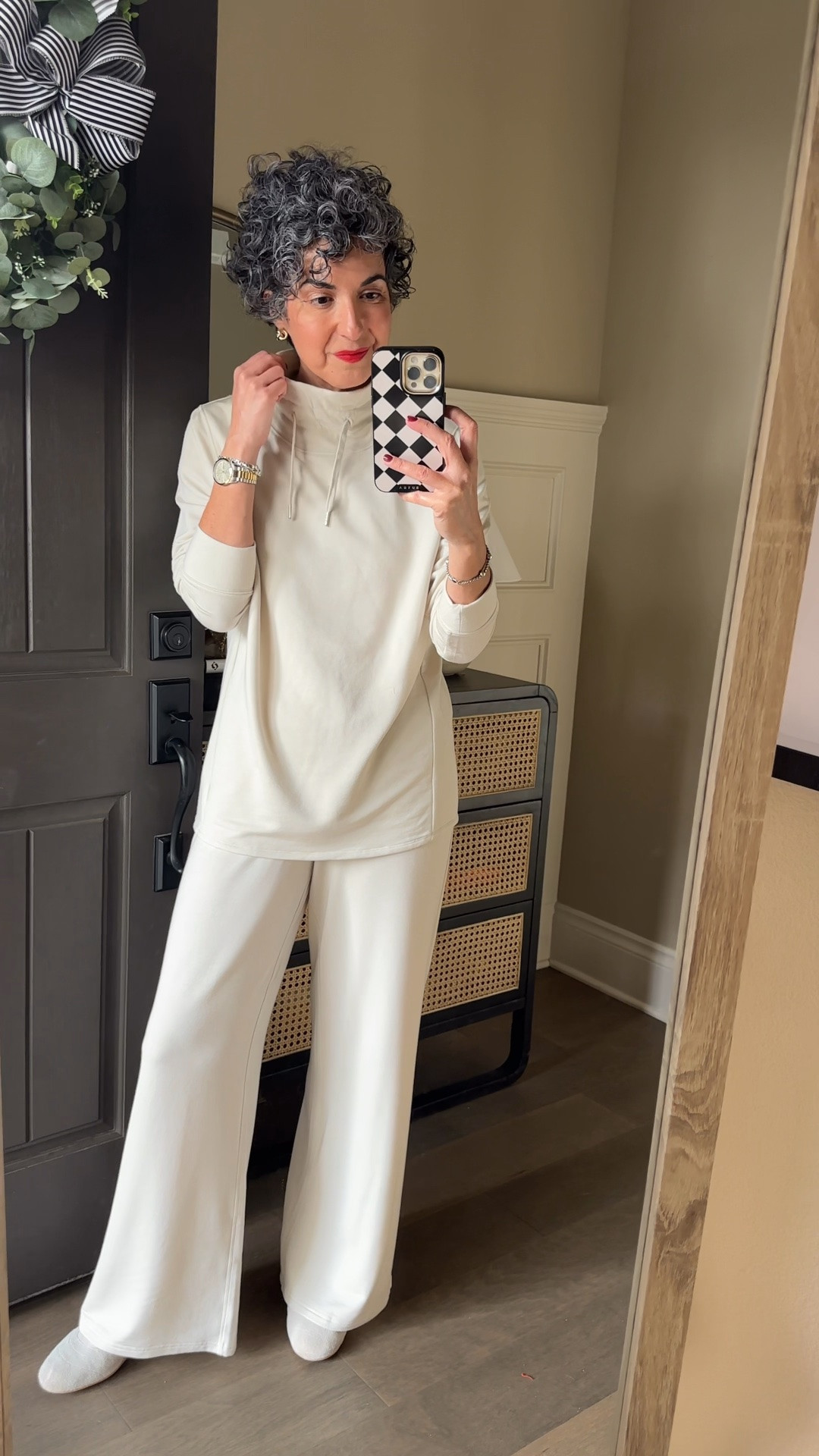 @Quince chic and comfy pieces for early fall days!
.
#quincepartner #liketkit
.