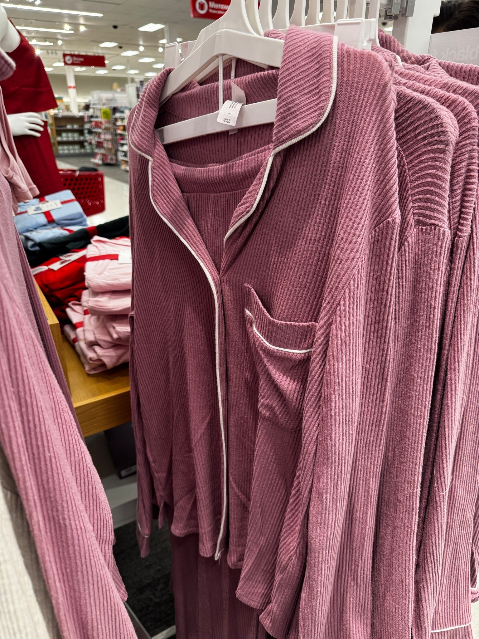 Auden pajamas sets are on sale and make the perfect gift. They come in multiple colors. 

#LTKGiftGuide #LTKCyberWeek #LTKSaleAlert