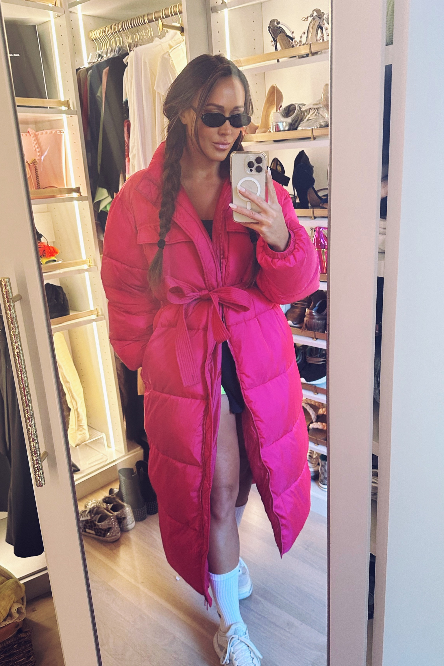 Heading to tennis like #puffercoat #pinkcoat #wintercoat #goodamerican 