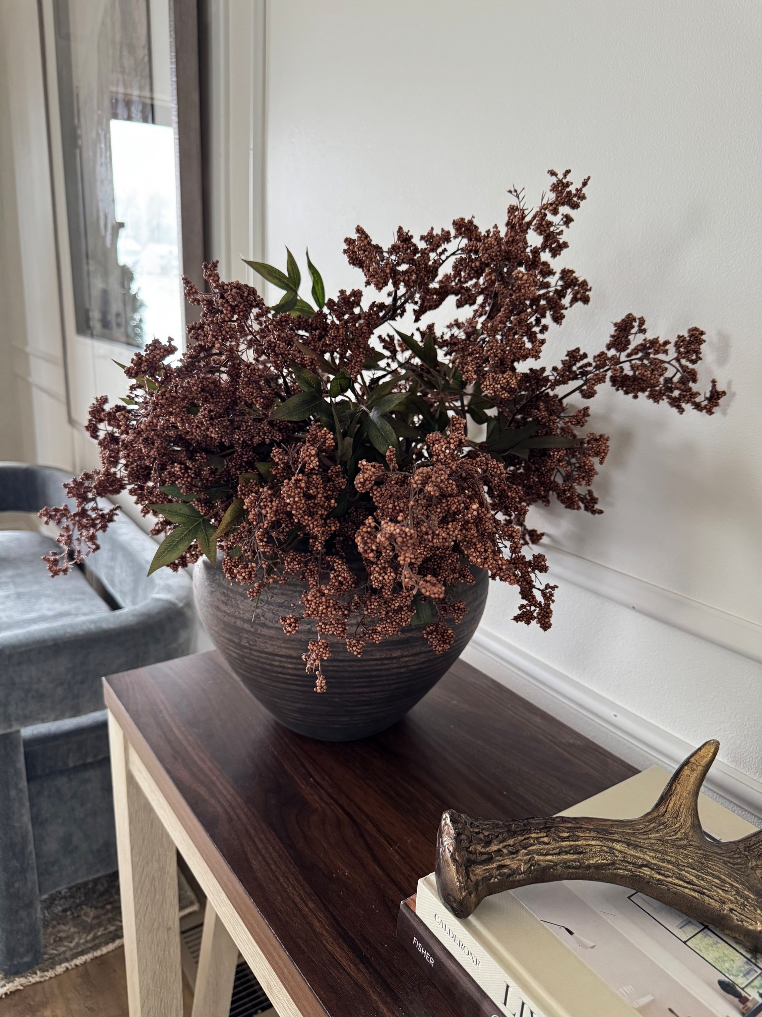 The florals I ordered last week just came in and they are gorgeous! I had low expectations because Amazon is so hit or miss but these blew my expectations out of the water!!
I ordered the brown color

#LTKHome