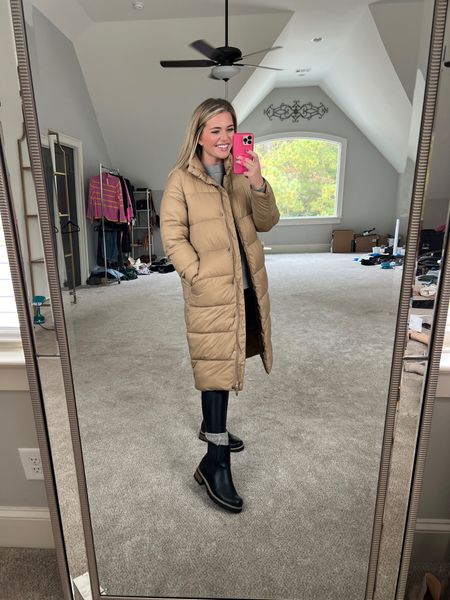 The best puffer coat. Room for layering & soooo warm + comfy. Sherpa lined pockets & looks + feels so high end. TTS - M. 30% off today for amazon prime early access deals! 

#LTKsalealert #LTKunder50 #LTKtravel