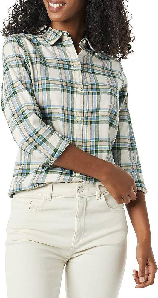Amazon Essentials Women's Classic-Fit Long-Sleeve Lightweight Plaid Flannel Shirt | Amazon (US)