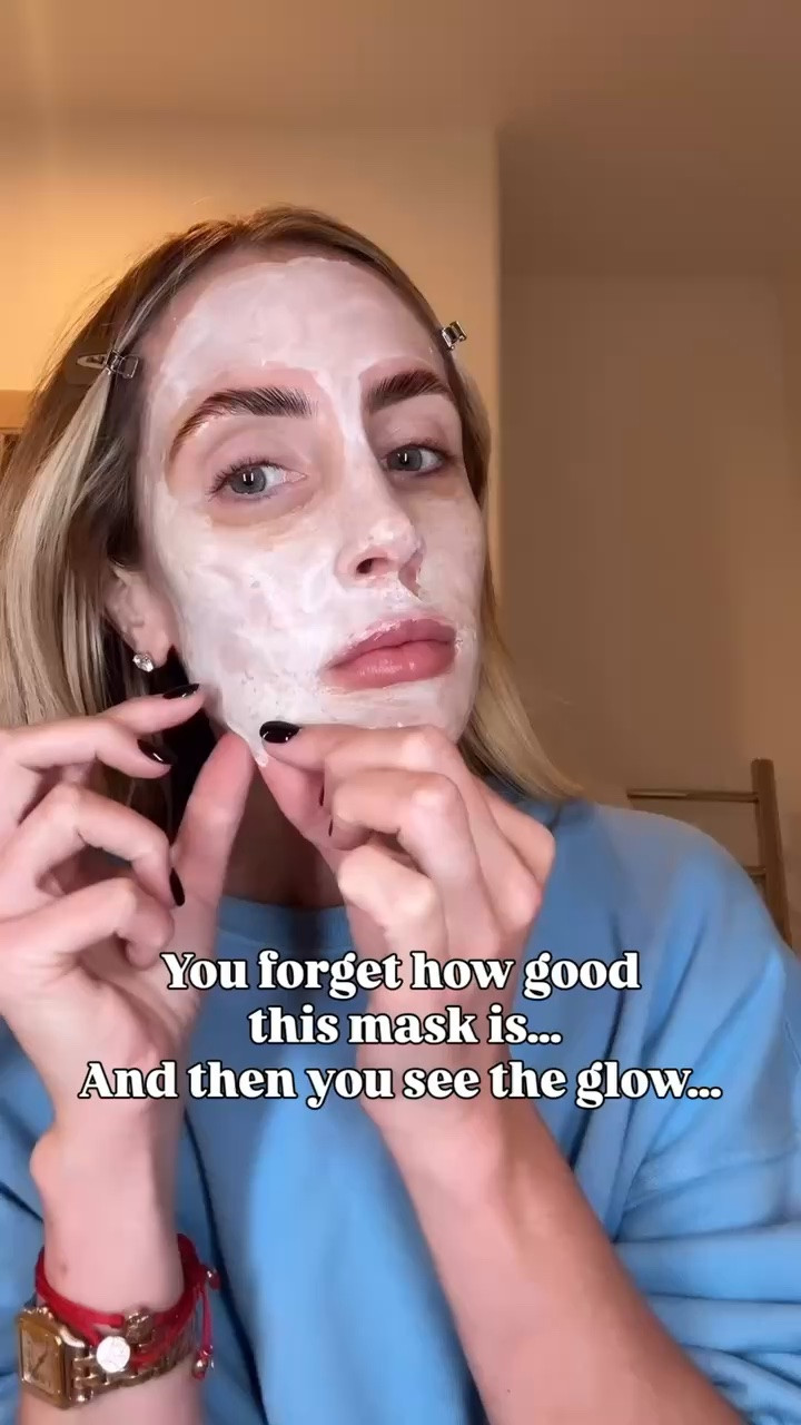 The most hydrating mask and it will give you the best glow! One of my favorites to use when my skin is dry! 


Anti-aging, aging backwards, skincare, glow, glowing skin

#LTKmomlife #LTKselfcare #LTKBeauty