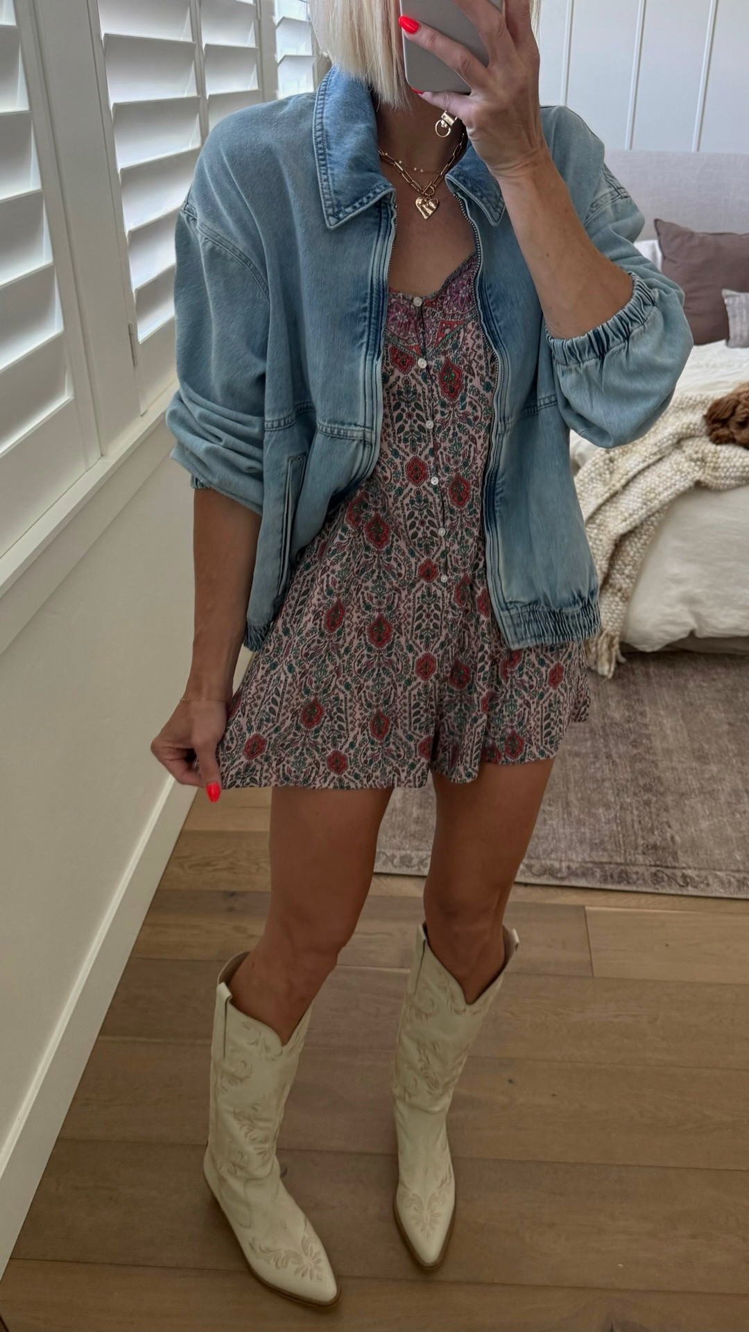 So in love with this new @Aerie romp! It’s so fun for summer. Perfect for the pool, summer bbq, or a country concert! 
Fits tts, wearing a medium 
Sized down to a small in jacket
White boots fit tts, selling fast!

#LTKgrwm
