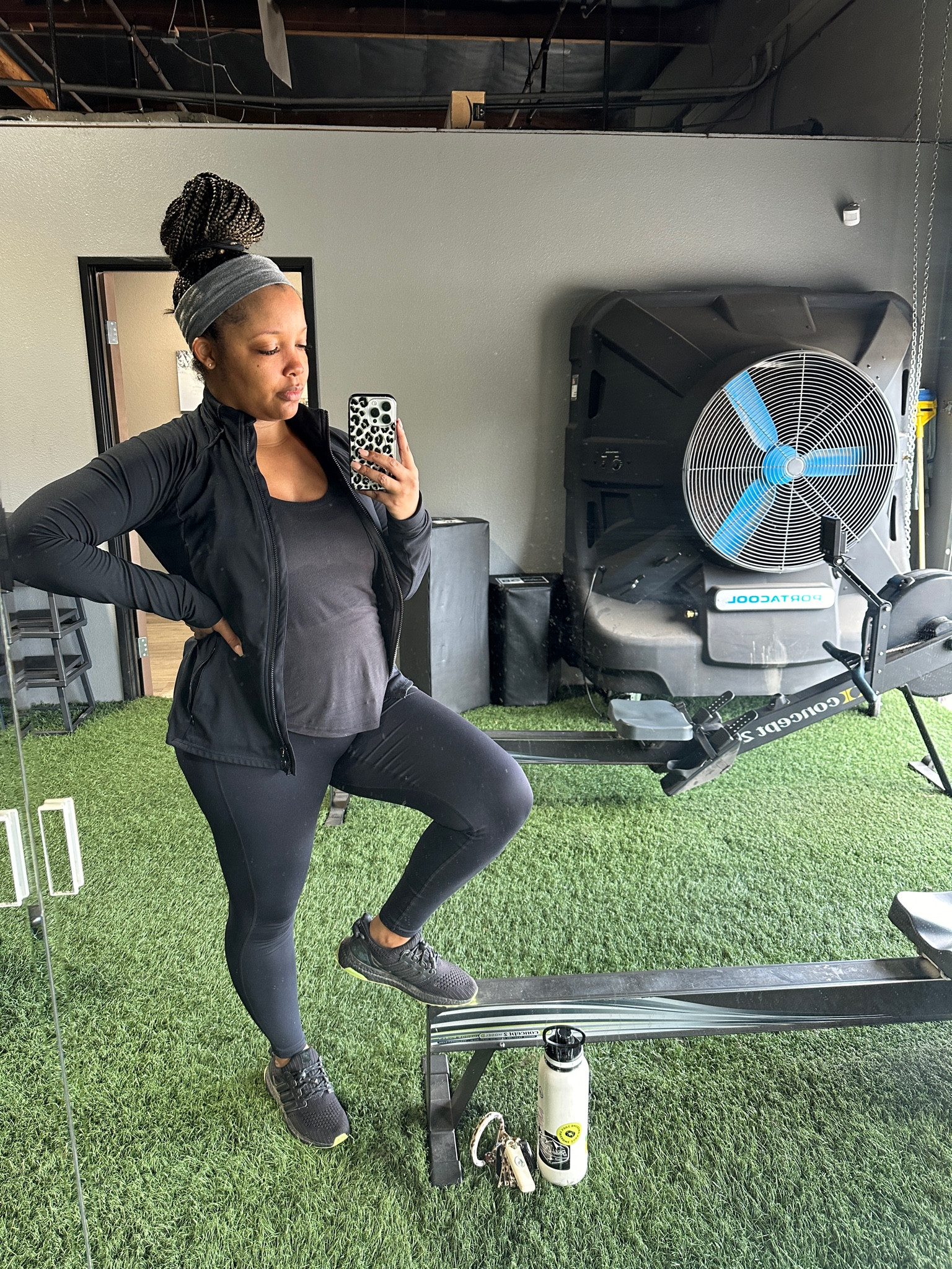 Fabletics Blackout! 

#LTKmidsize #LTKstyletip #LTKfitness