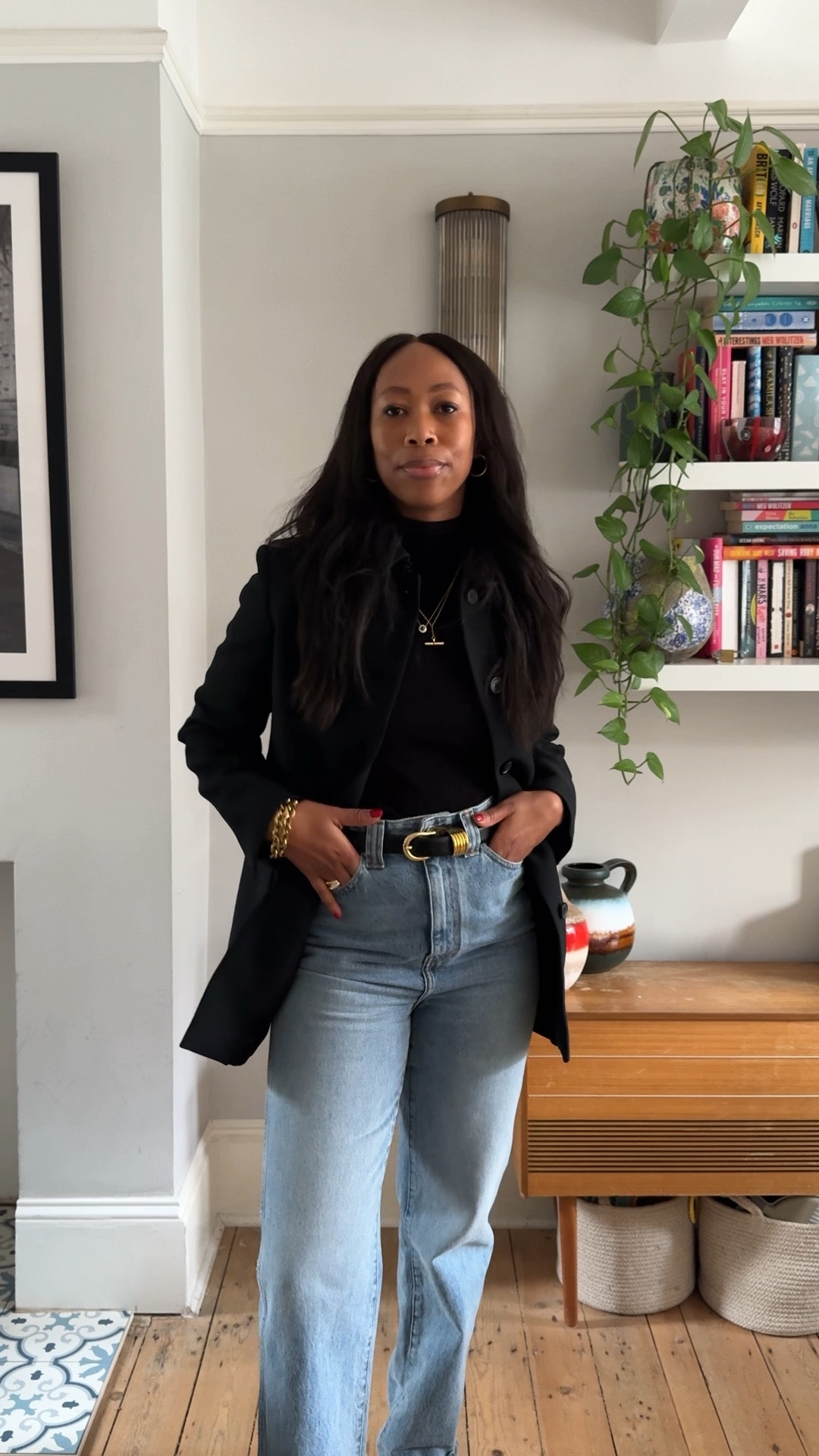 Dinner weekend look business casual structured blazer perfect jeans 