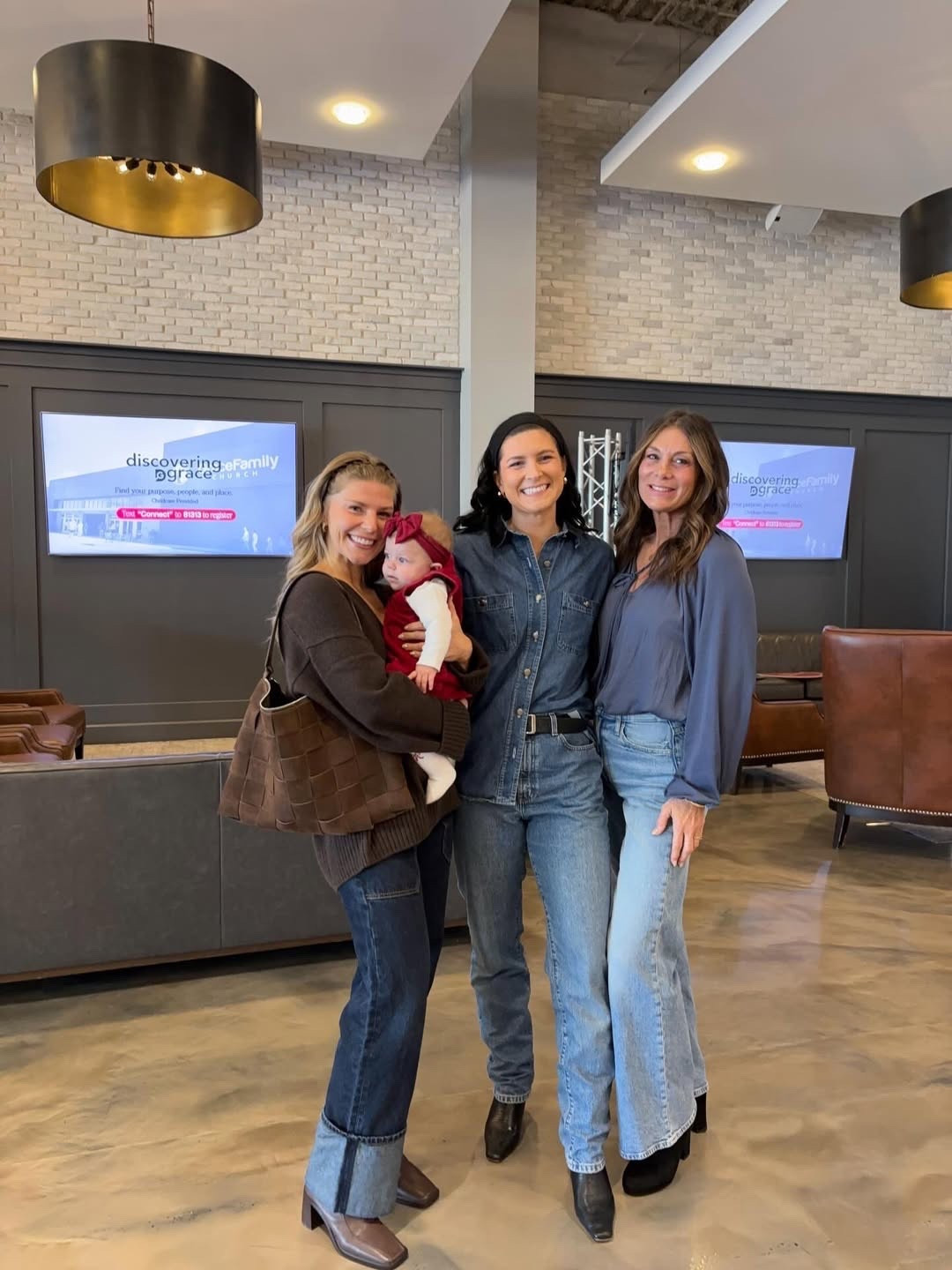 This outfit was so perfect with the brown tones and dark denim 🧸

#LTKdayinmylife #LTKootd #LTKgrwm