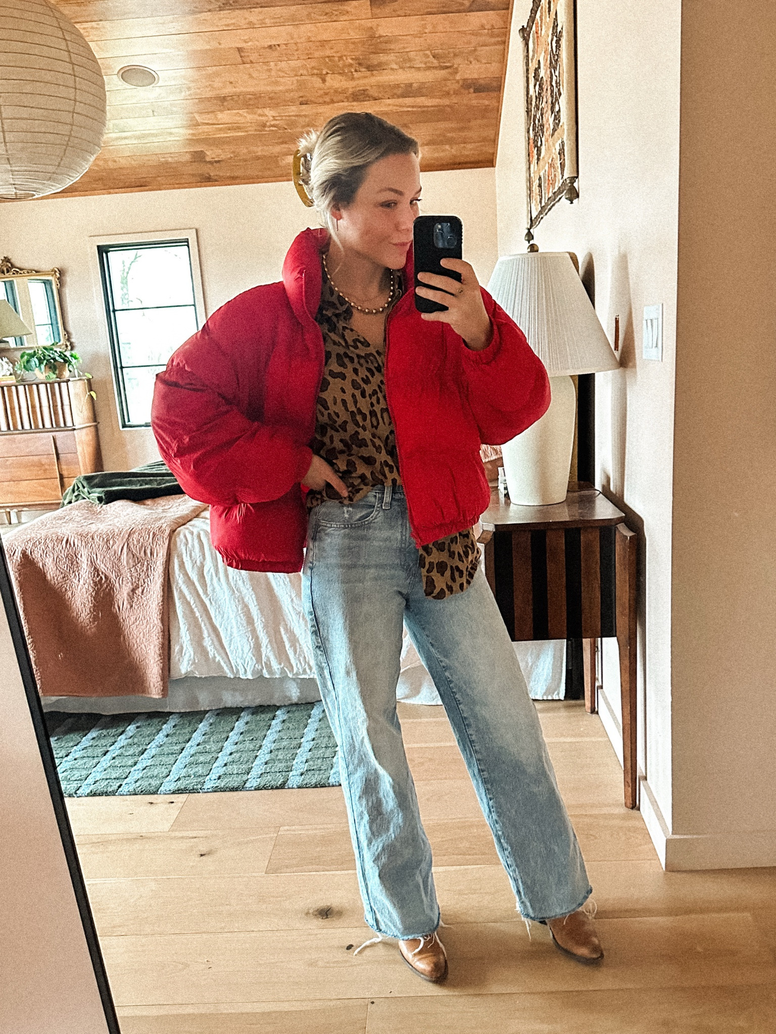 been really feeling red recently 🥰