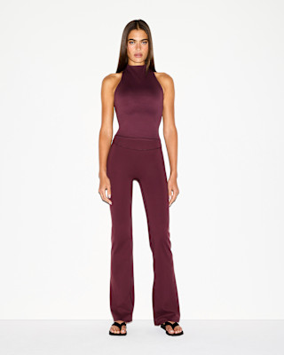 NikeSKIMS Matte | Nike (US)