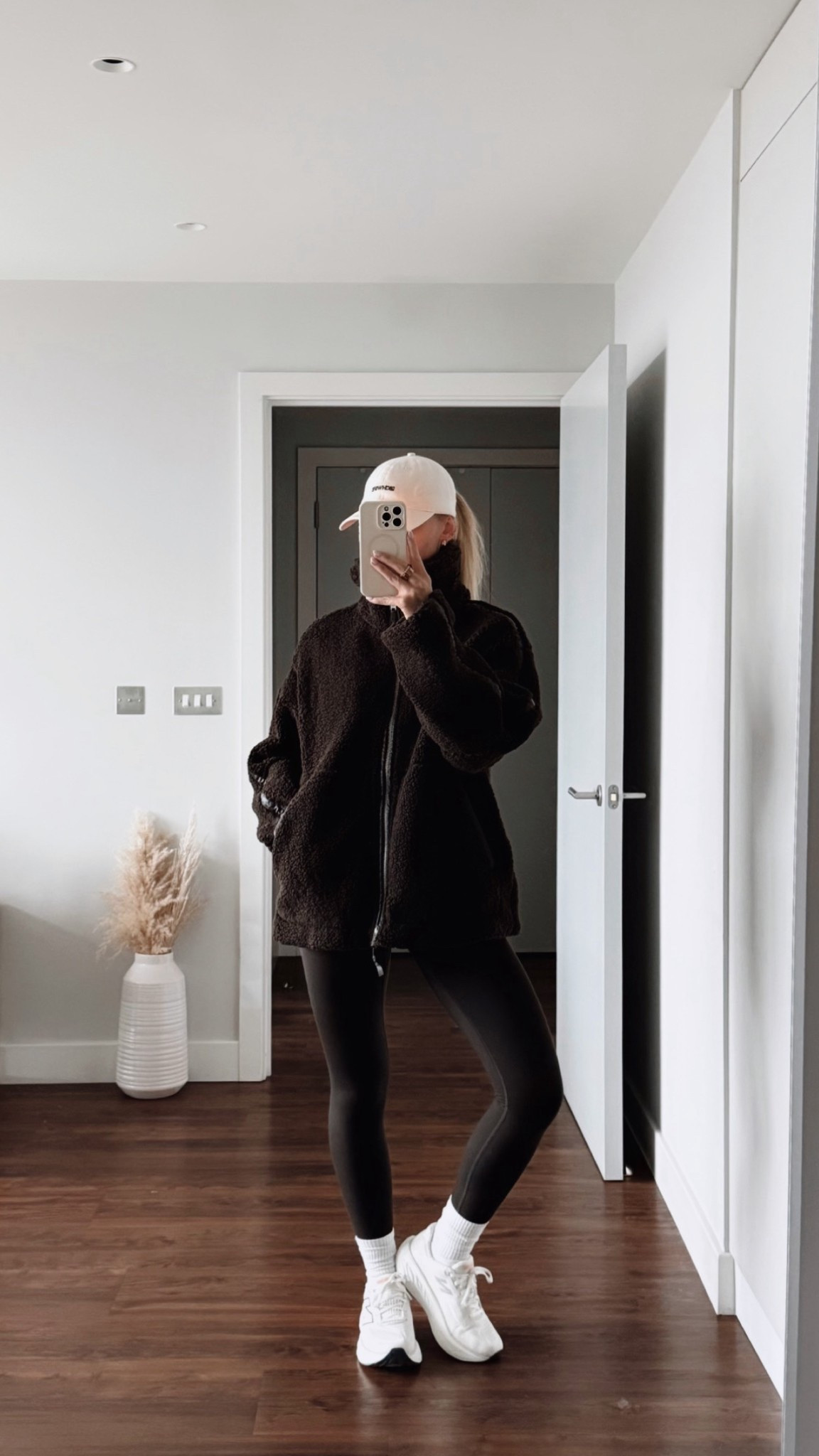 Cosy autumn gym outfit 🐻🍂🪵☁️

Popped into my local H&M store to have a look at their New In pieces for Autumn and found the viral brown fleece Teddy jacket!!!! I didn’t expect them to have any at all considering they’ve been sold out online since they released!! I’ve had the beige and cream version for a few years and they’re by far my most worn jackets in A/W. I wear them everyday for dog walks, going to the gym and running errands - they’re such a cosy, warm and cute jacket for everyday casual outfits. I just love them!! 🥹🤎

I know this colour is currently sold out online but sign up for restock notifications so you can be the first to grab one when they’re back!!!

Brown Leggings, Fleece Jacket, H&M Viral Jacket, Teddy Jacket, Brown Outfit, Casual Outfits, Autumn Outfits UK, Running Errands, Trending, Autumn Capsule Wardrobe. 

#LTKFashionMonth #LTKautumn #LTKuk