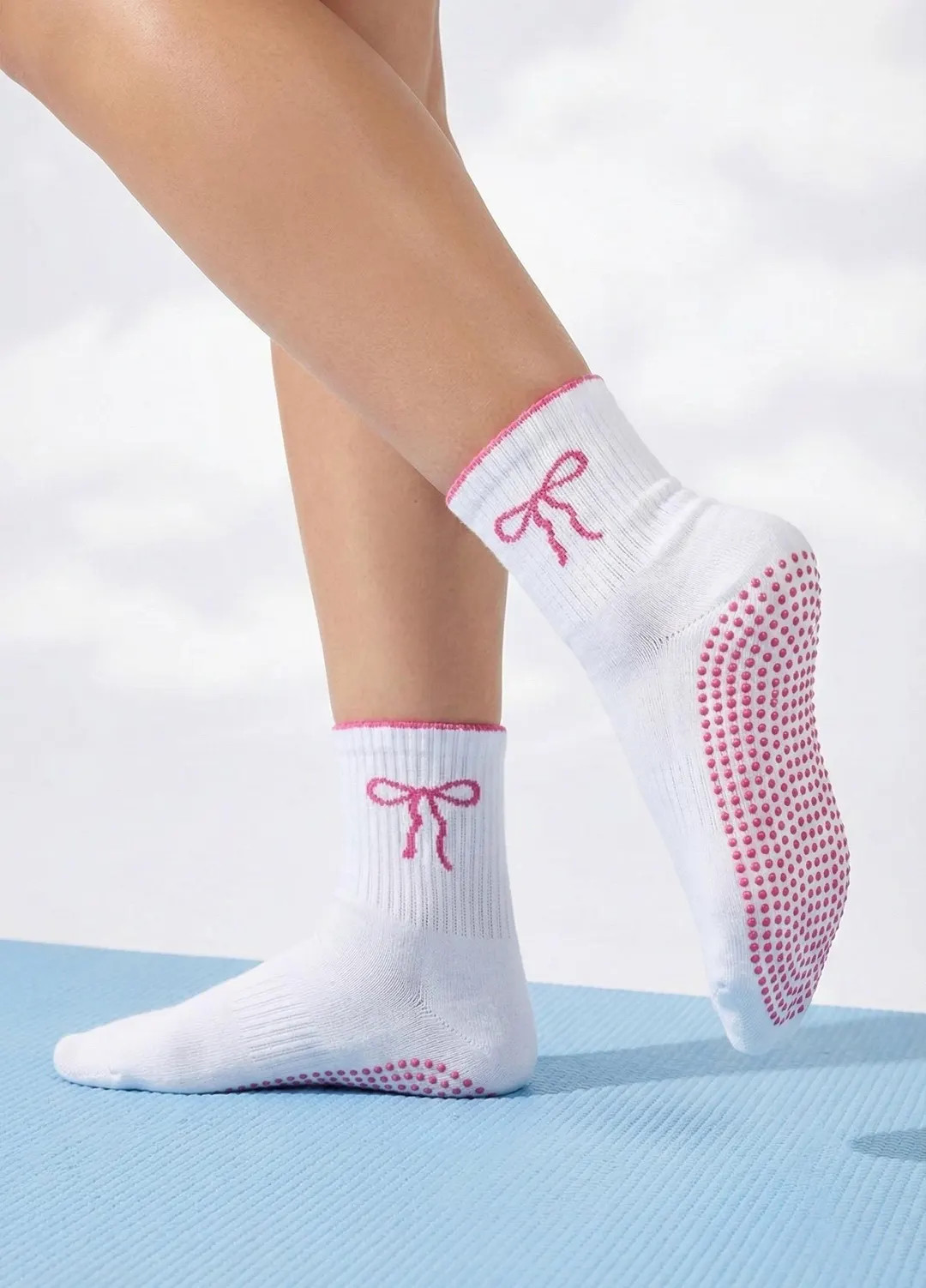 White Pilates Grip Socks With Embroided Pink Bow | Yoga, Barre, Studio, Non-slip - Etsy | Etsy (US)