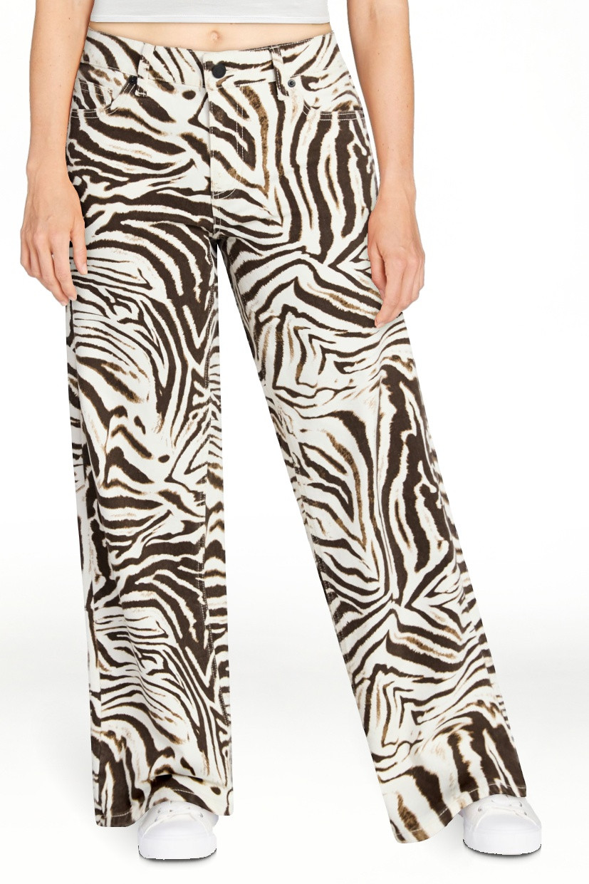 No Boundaries Mid Rise Baggy Jeans, 29", 31", 33" Inseams, Women's Sizes 00-24W | Walmart (US)