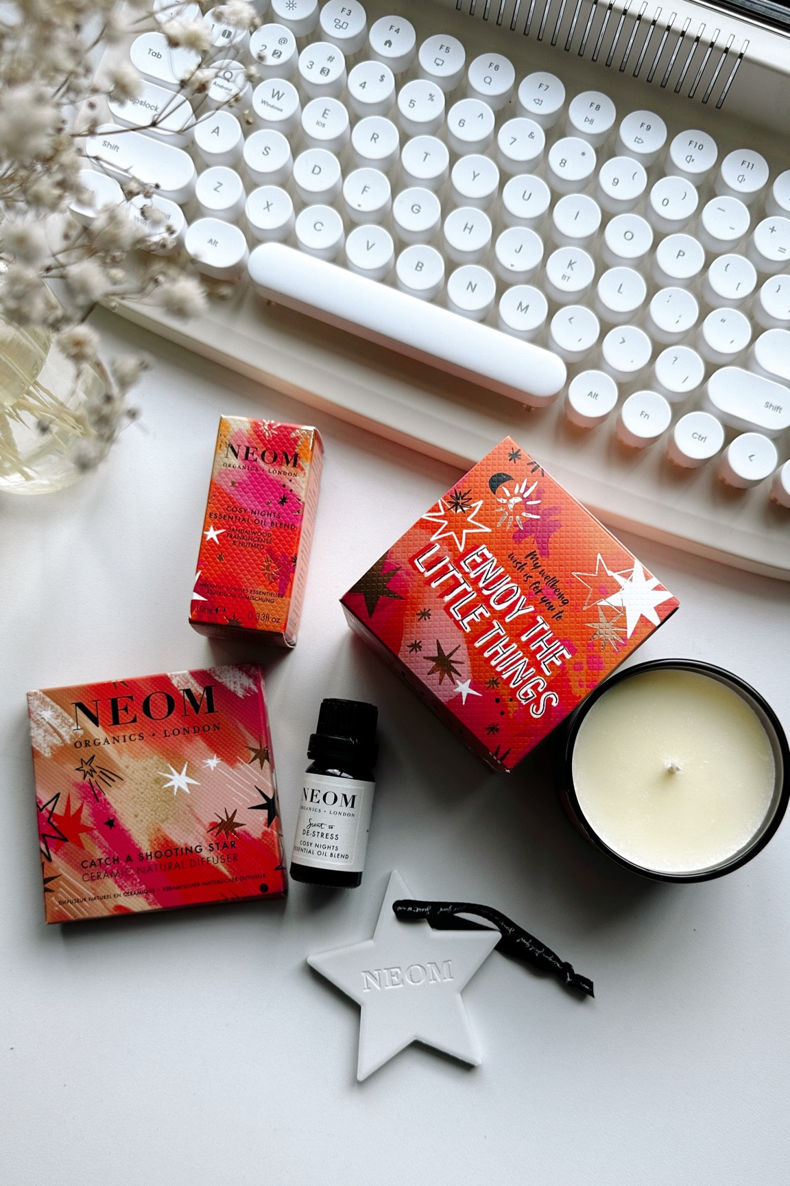 Gifts for her or him this holiday season

Gifts for him, gifts for her, gift ideas, holiday gifts, holiday shopping, wellness gifts

#LTKGiftGuide #LTKSeasonal #LTKHoliday