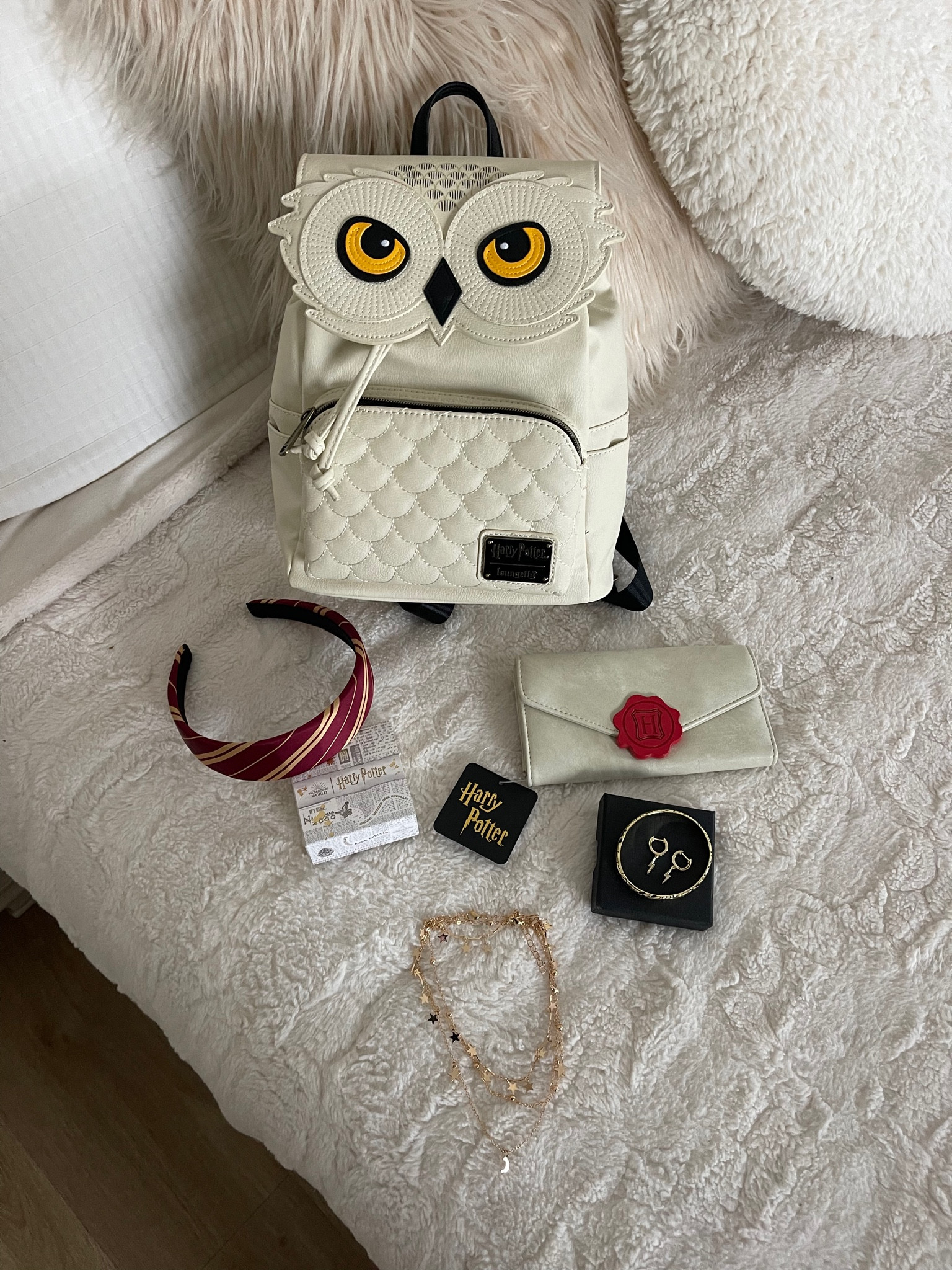 Give me everything Harry Potter! 

Backpack. Wallet. Jewelry. Accessories. Harry Potter theme park. Theme park must haves

#LTKfindsunder50 #LTKtravel #LTKfindsunder100