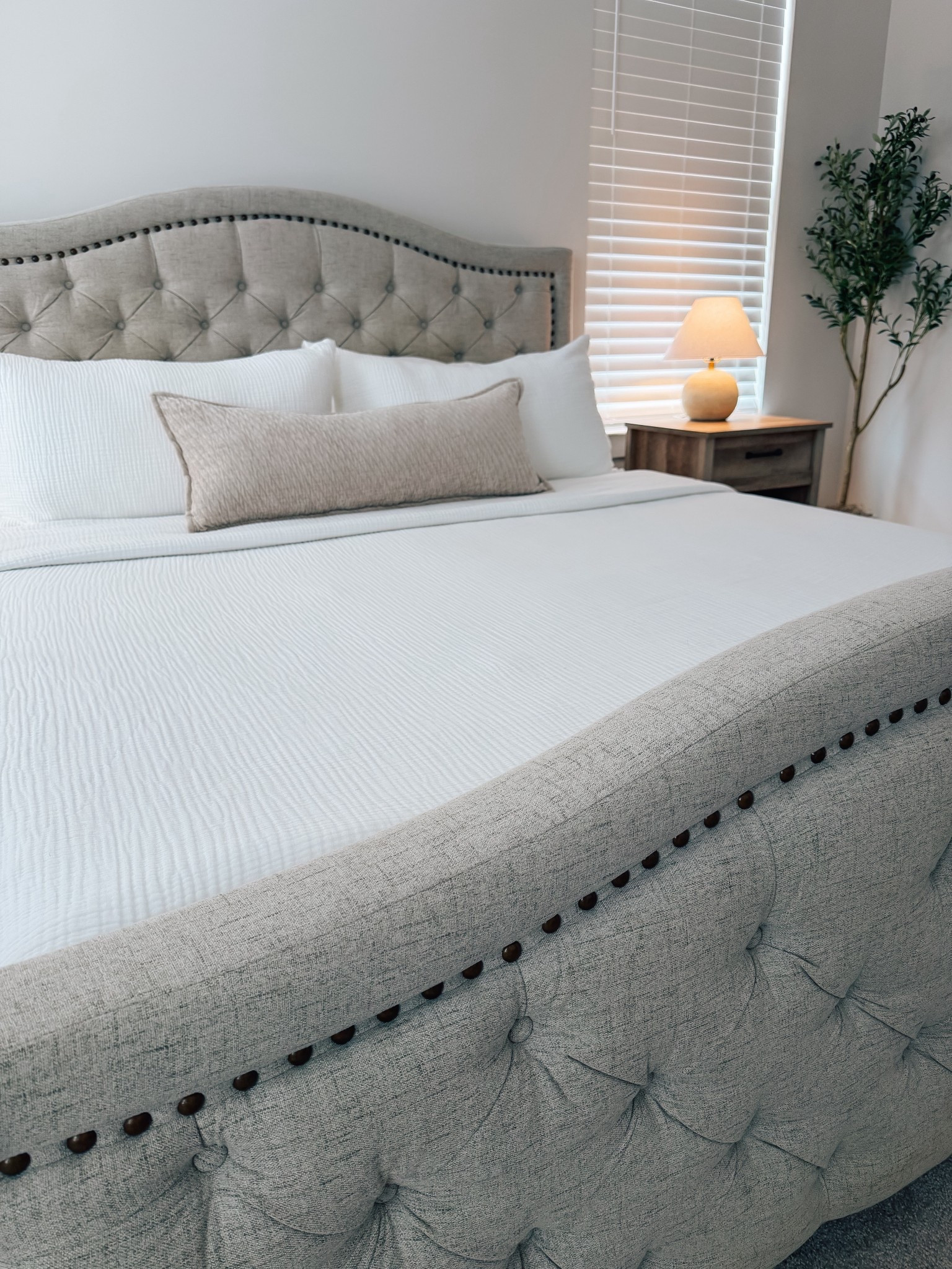Gave our bed an affordable, luxury upgrade with @onequince 🤍🧺 Use my code: INFG-26LITTLEBLONDEBELLE10 for 10% off your first order! 

bedding, sheets, duvet cover, spring home refresh, master bedroom 

#LTKHome #LTKSeasonal