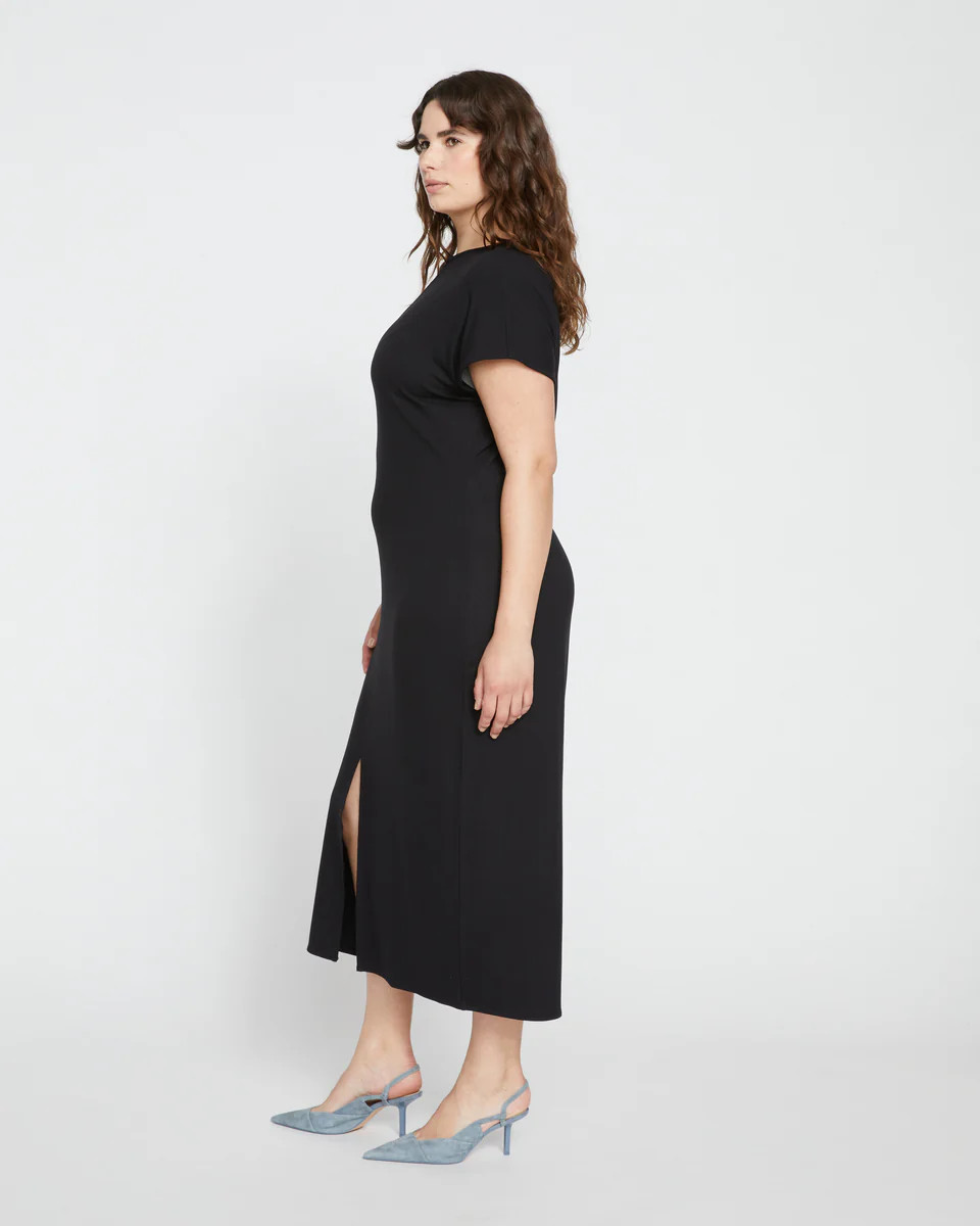 Spritz Divine Jersey Shift DressBlack | Universal Standard