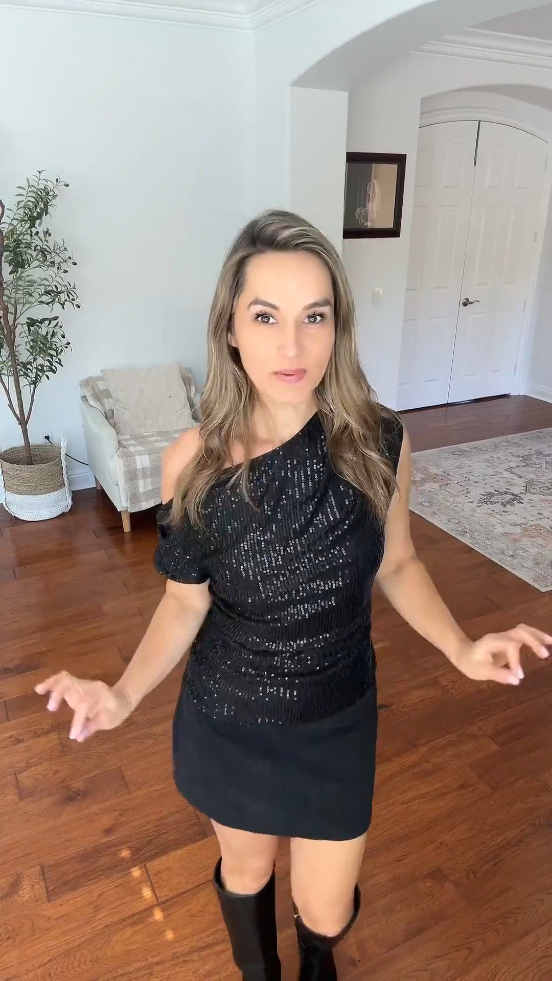 Holiday Party Outfit Inspiration ✨


Looking for the perfect holiday party outfit? This chic one-shoulder sequin top paired with a sleek black mini skirt and knee-high boots is a stunning choice. 🎄✨ Perfect for Christmas parties, New Year’s Eve, or any festive celebration where you want to shine with style and confidence.

#HolidayOutfit #ChristmasPartyOutfit #HolidayStyle #HolidayFashion #HolidayInspo #NewYearsEveOutfit #PartyLook #HolidayOOTD #AmazonFashion #WinterStyle