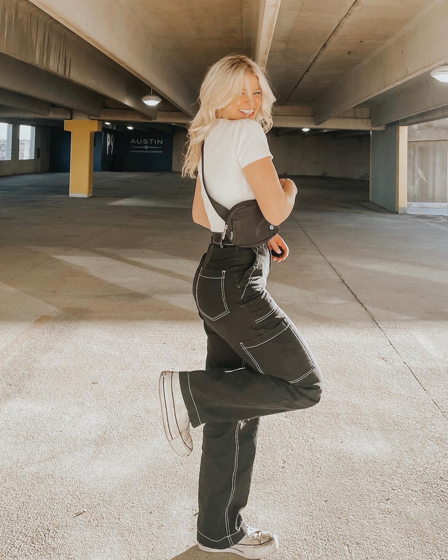 Black cargo pants are the MOMENT 😫🖤

#LTKmomlife #LTKootd #LTKgrwm