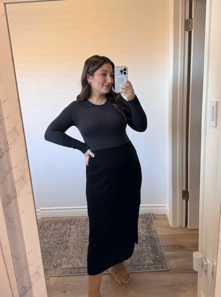 Bodysuit is 70% off!

I wear a small pre-pregnancy and even now at 30 weeks! It’s veryyy stretchy! Also comes in a shorts sleeve version!

Skirt is also a size small that I wore pre-pregnancy! LOVE 

#LTKstyletip #LTKfindsunder50