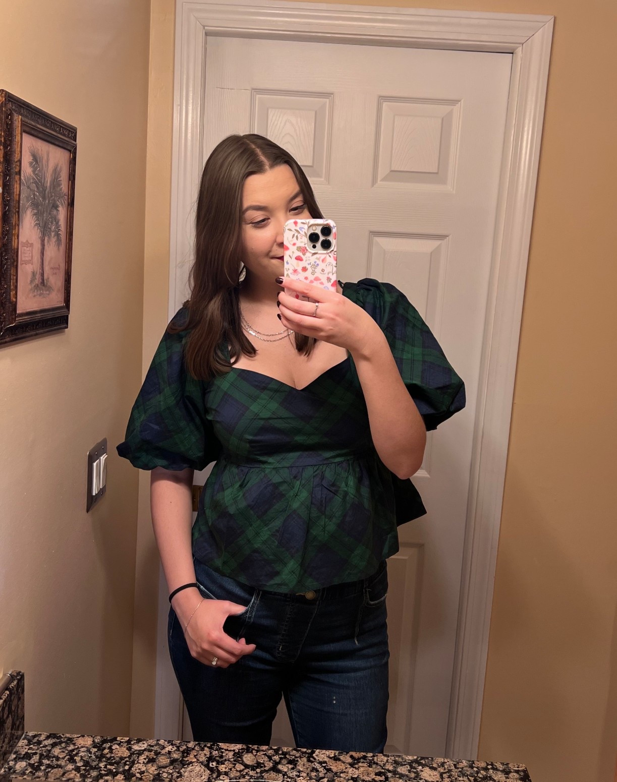 Obsessed with this puff sleeve top from Old Navy! It’s the perfect holiday party top you can dress up or down. It also comes in solid red and black too if prints aren’t your jam🙌

#LTKFindsUnder50 #LTKSaleAlert #LTKHoliday
