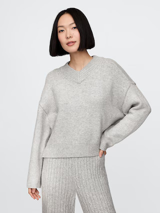 CashSoft Oversized V-Neck Sweater | Gap (US)