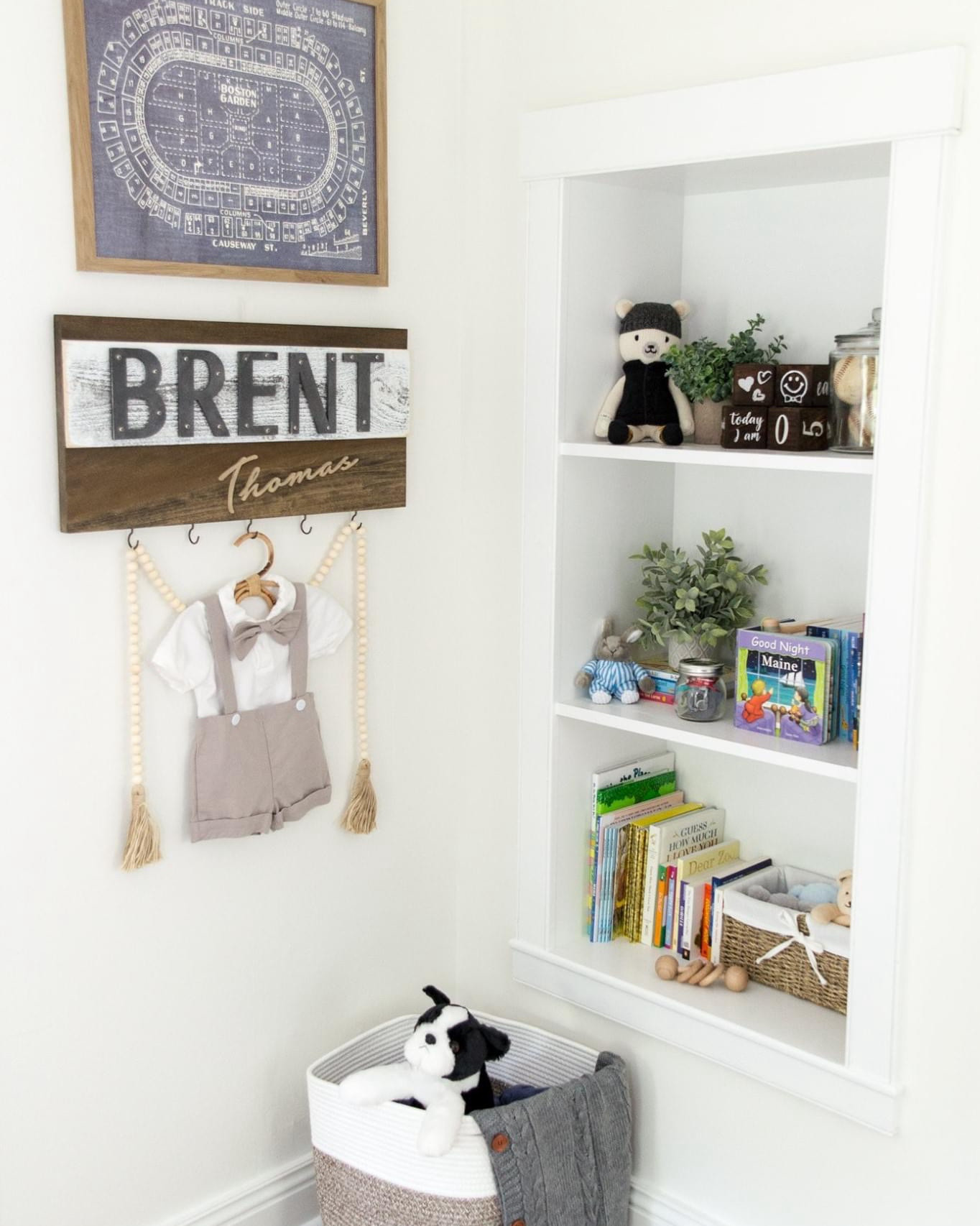 Built In Bookshelf

Built ins, boy room, boy nursery, boy bedroom, bedroom, neutral bedroom, boy room, bookshelves, books, boy bedroom ideas, built in ideas, bedroom decor, home decor, amazon deals, Amazon finds, Etsy finds, magnolia, Joanna Gaines, nursery ideas, nursery books 