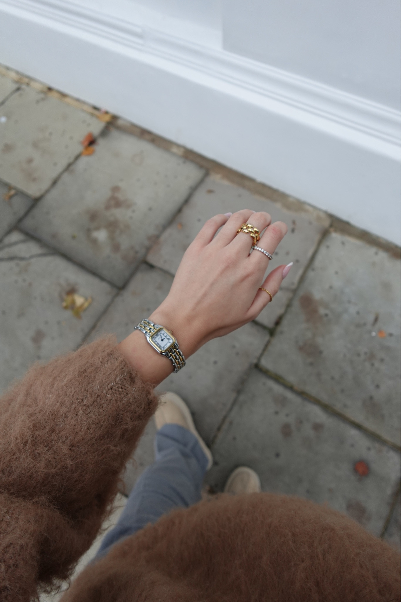 Brown and grey🤎🍂 brown knit, classic watch, sekonda watch, 2 tone watch, hold jewellery, gold rings

#LTKstyletip #LTKGiftGuide #LTKworkwear
