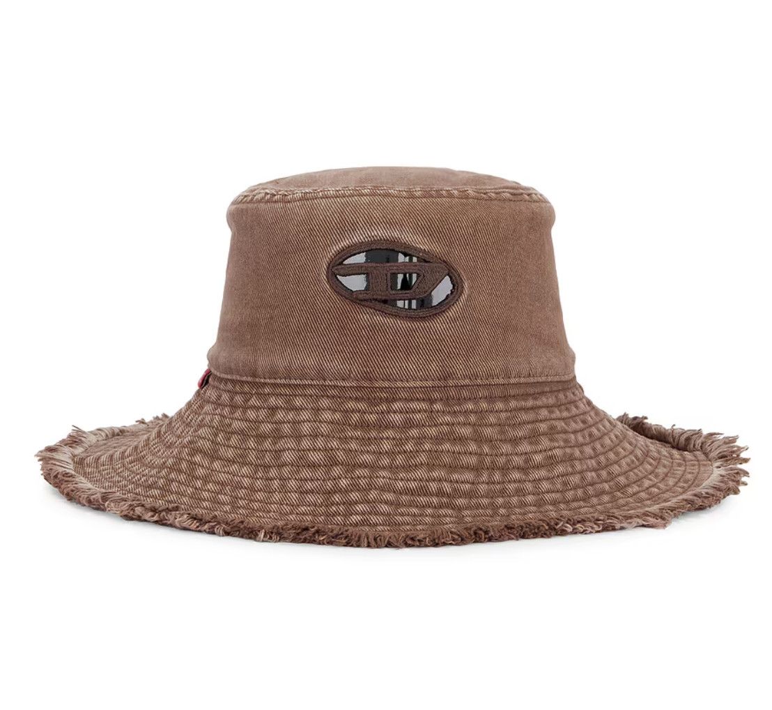 loves a good bucket hat 

 #LTKFestival #LTKStyleTip #LTKSwim