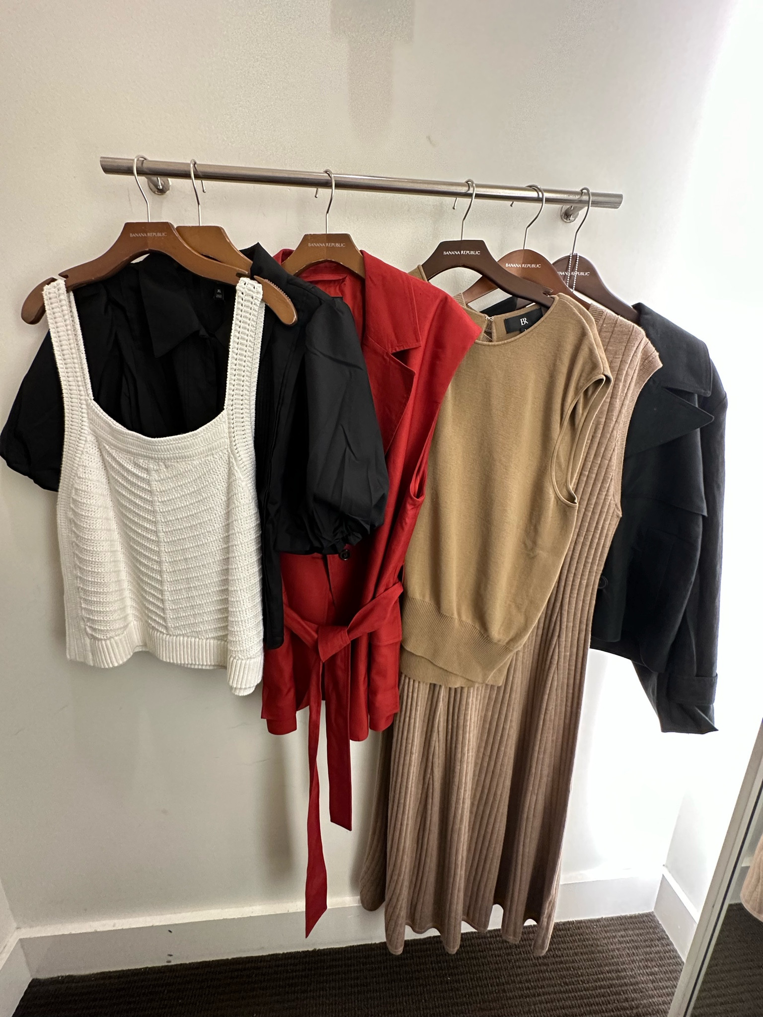 40% off at Banana Republic? Yes please! Found so many great pieces. BR has had a HUGE glow up and I am impressed. 

#LTKover40 #LTKSeasonal #LTKmidsize