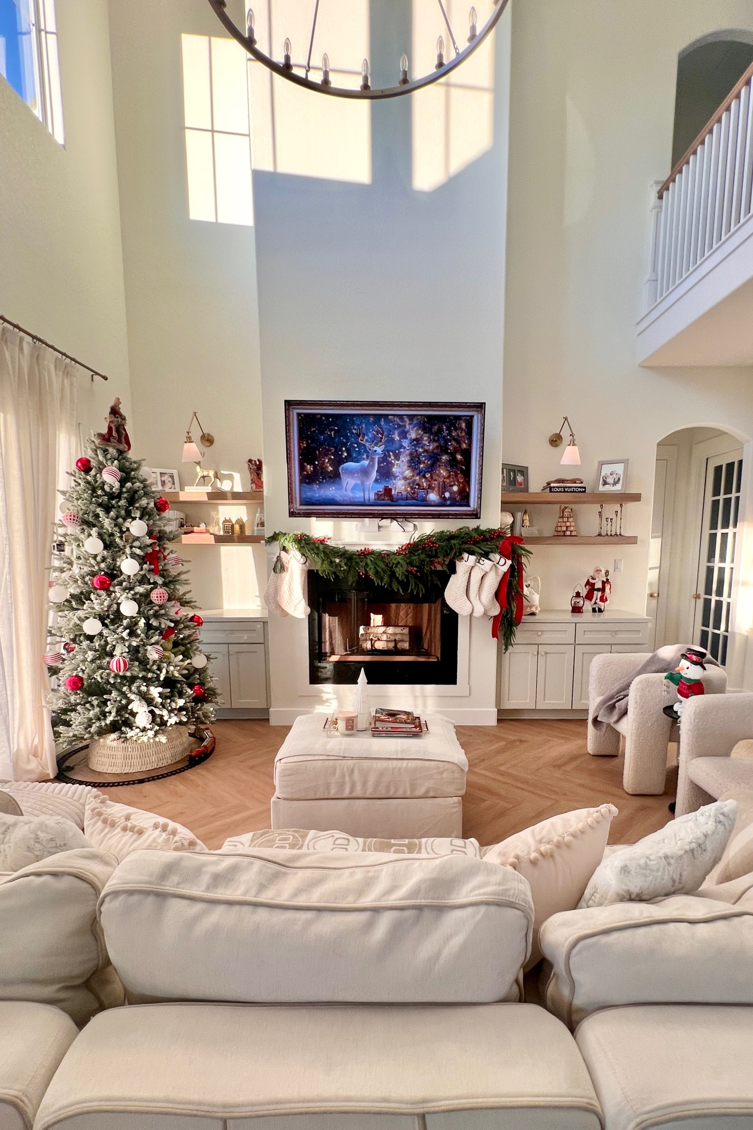 Living room Christmas decor 

#LTKHoliday #LTKSeasonal #LTKHome