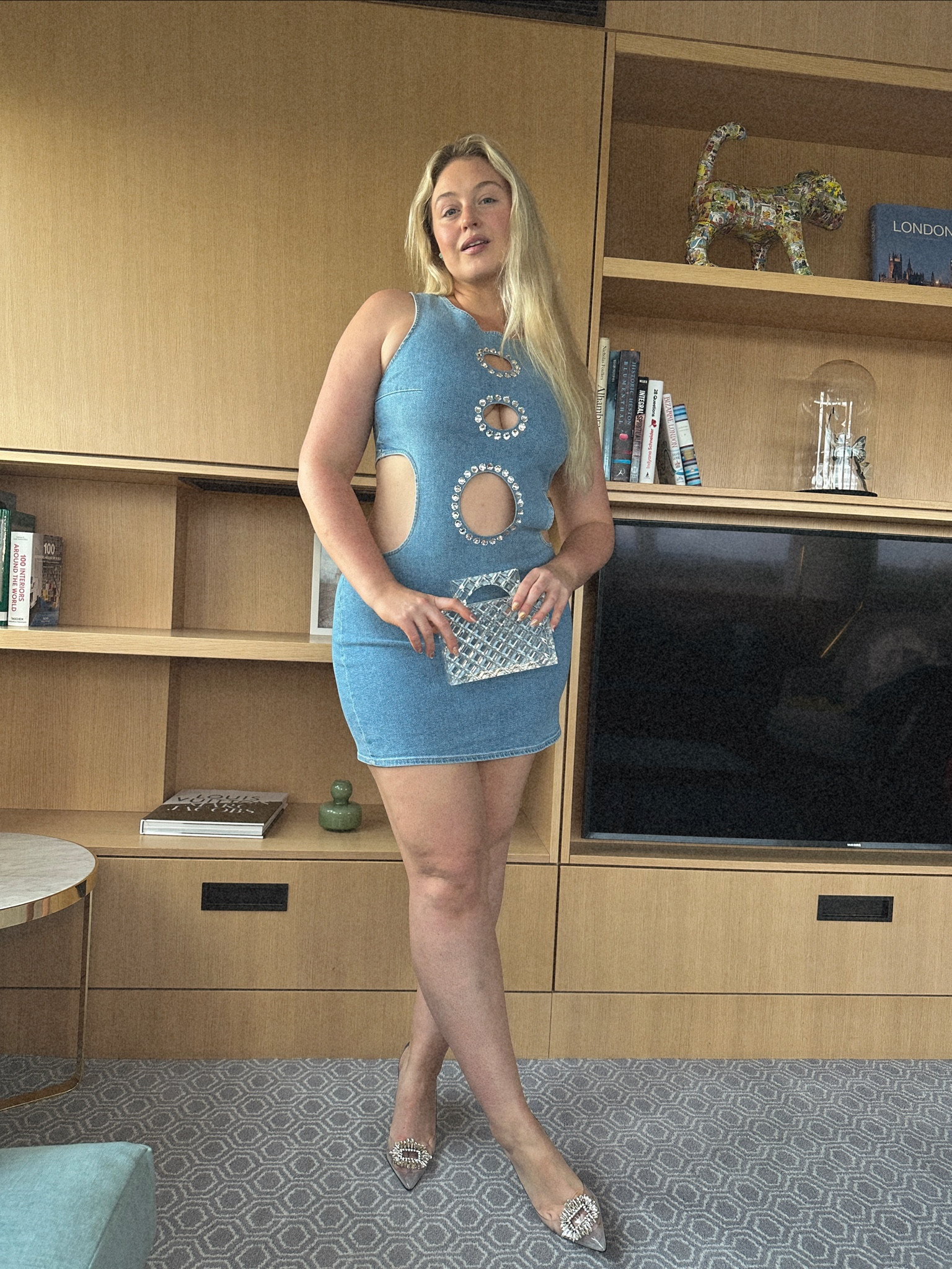 Date night denim glam in this cut out dress it was limited edition from 7 for all mankind and doesn’t seem to be available anymore so added similar dresses but the shoes are available still and I’m obsessed 😍

#LTKcurves #LTKshoecrush #LTKFind