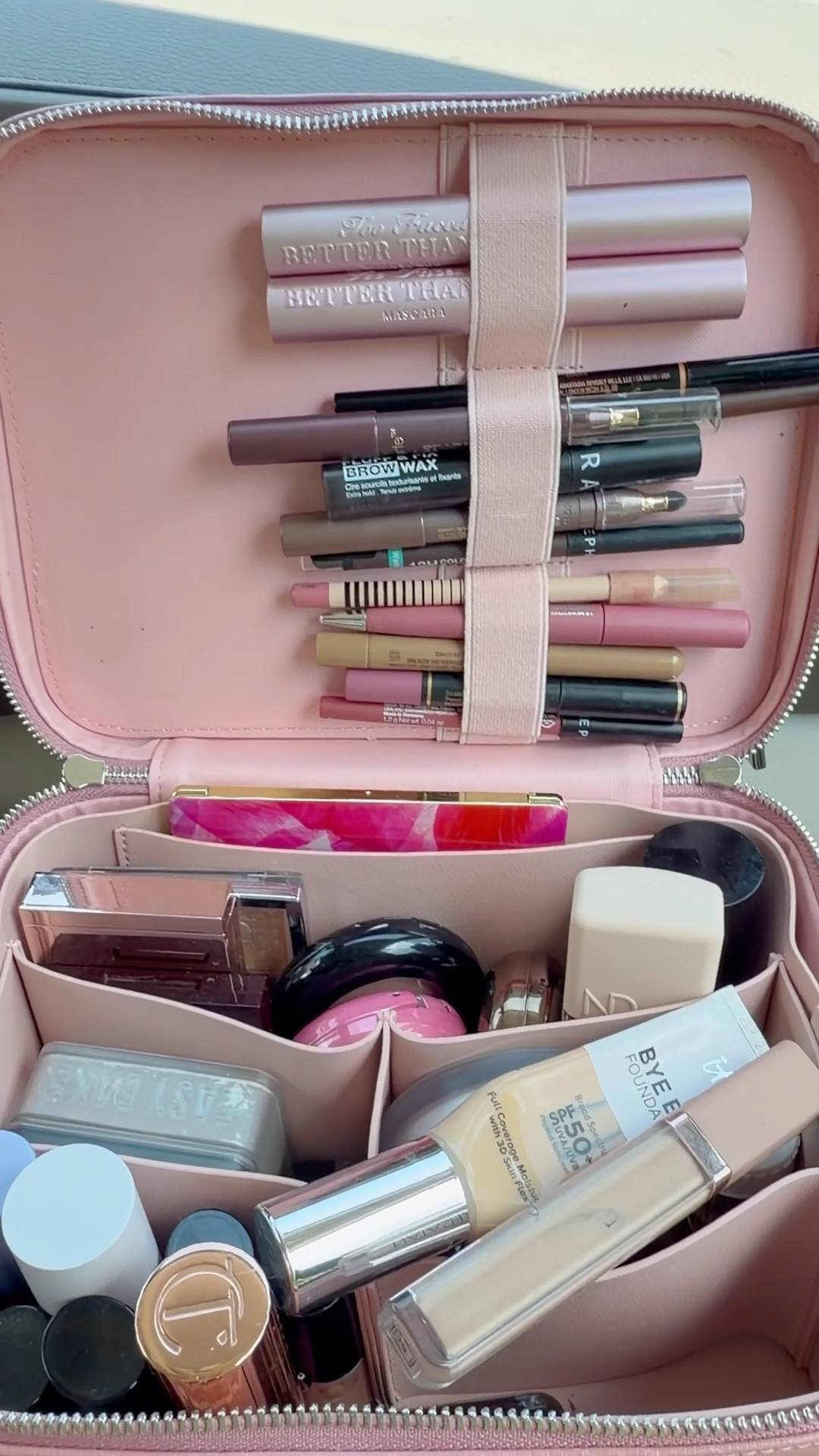 What’s inside my makeup case….

#LTKgrwm #LTKBeauty #LTKOver40
