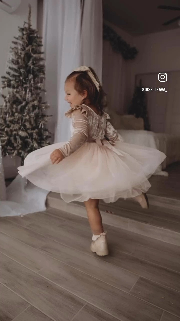We love ourselves a good holiday twirl dress! 

#amazonfinds #girlfashion #toddlerfashion #holidayfashion #christmasphotos #holidayphotoshoot

#LTKFamily #LTKKids #LTKHoliday