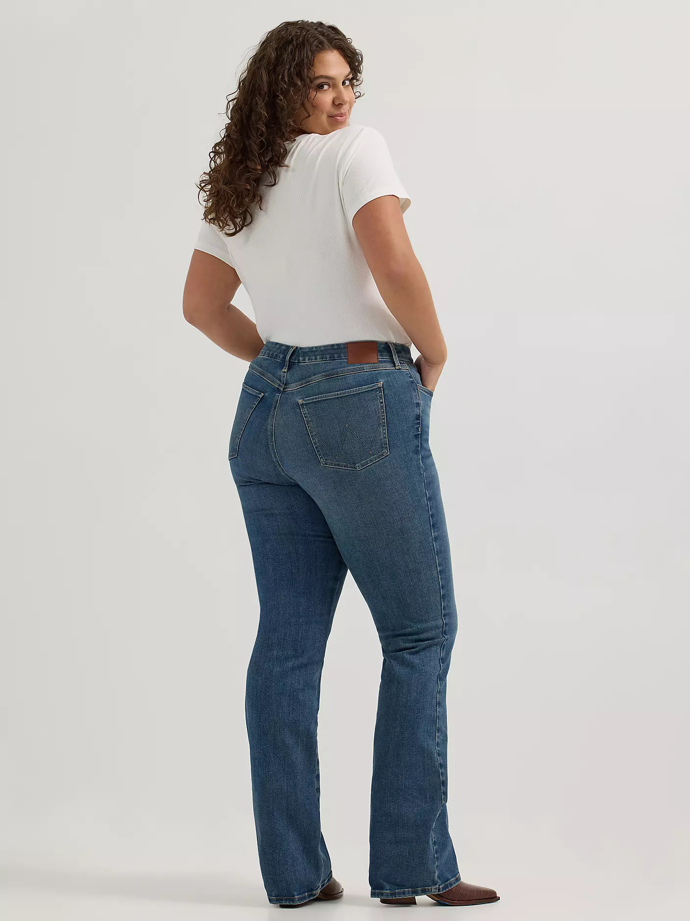Women's Wrangler Bespoke High Rise Bootcut Jean | Wrangler