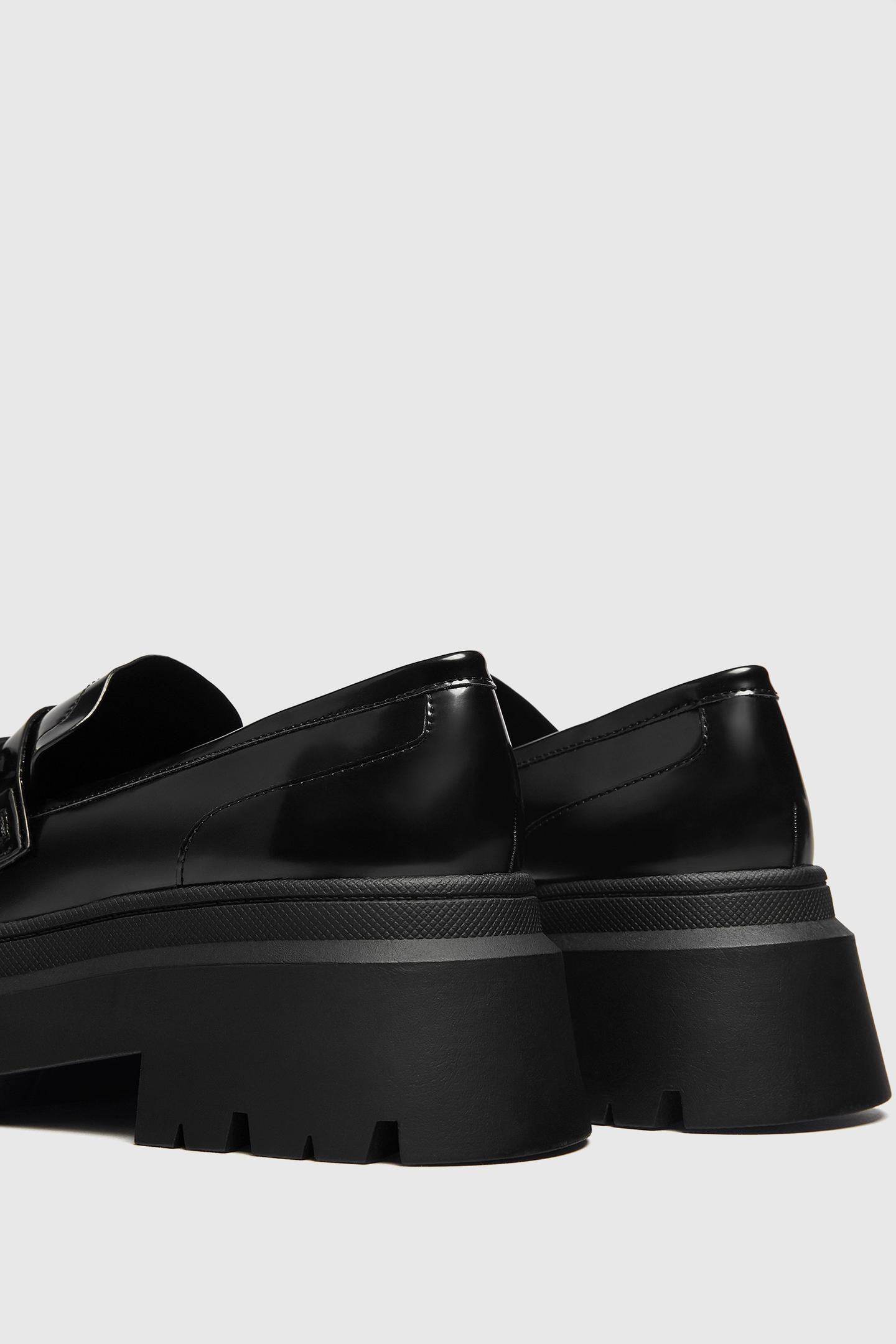 Mokassins mit Plateausohle | PULL and BEAR DE