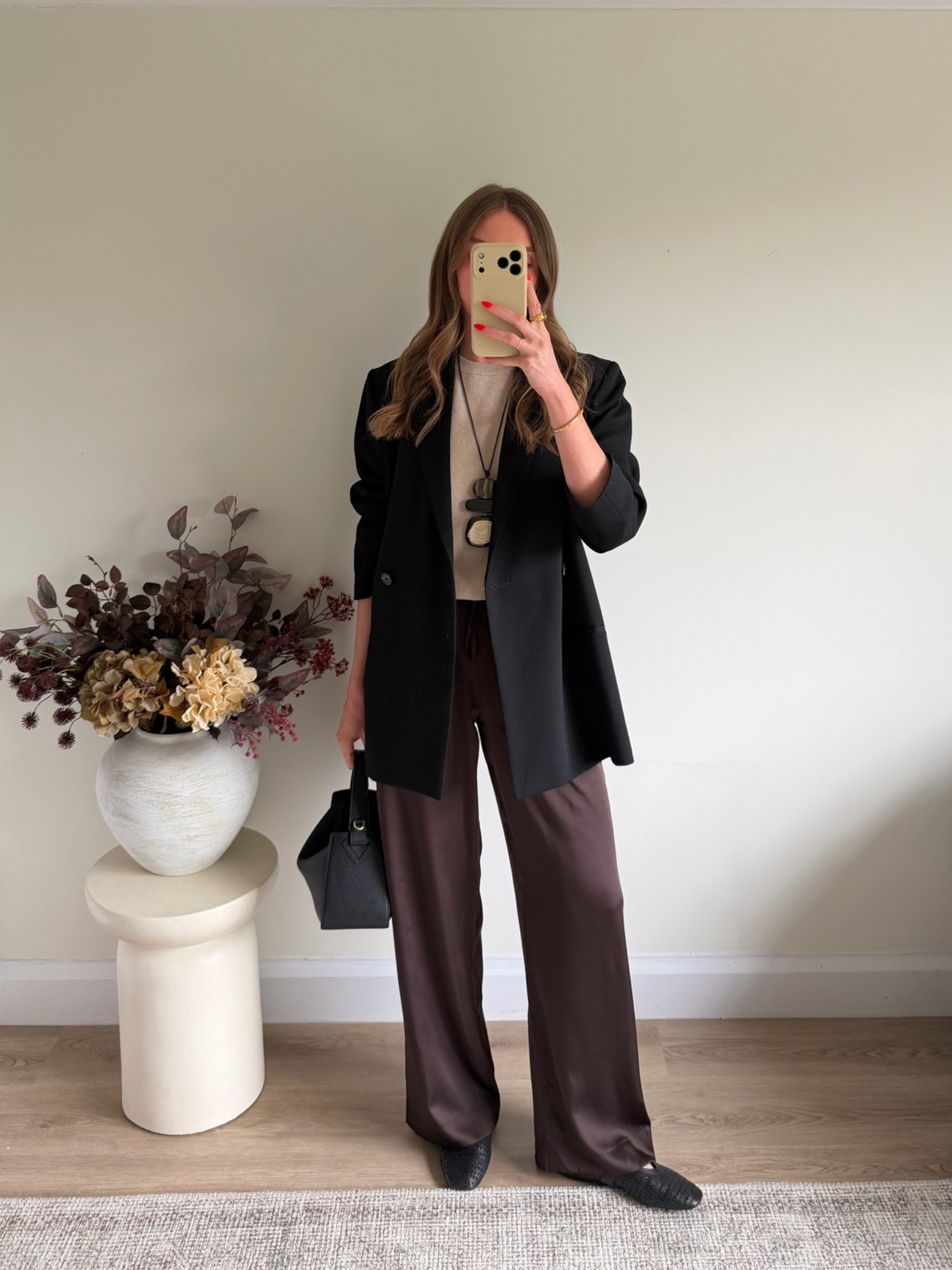 Outfit of the night 
Toteme blazer (sample sale purchase, similar linked) 
XS in the UNIQLO top
XS long in the Abercrombie brown satin trousers
Zara necklace
Black ballet flats, & other stories