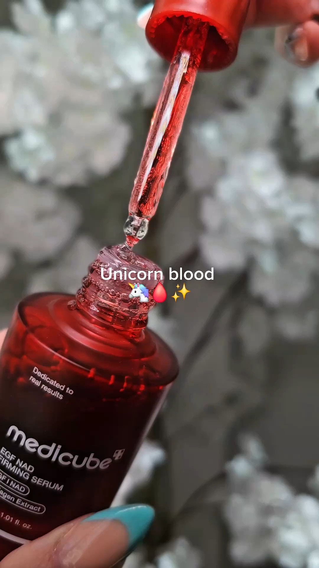 Medicube “unicorn blood” serum 🩸🦄
Packed with NAD+, EGF, collagen + peptides for firmer, smoother-looking skin

#medicube #antiagingserum #glassskin #skincarefinds

#LTKselfcare #LTKBeauty